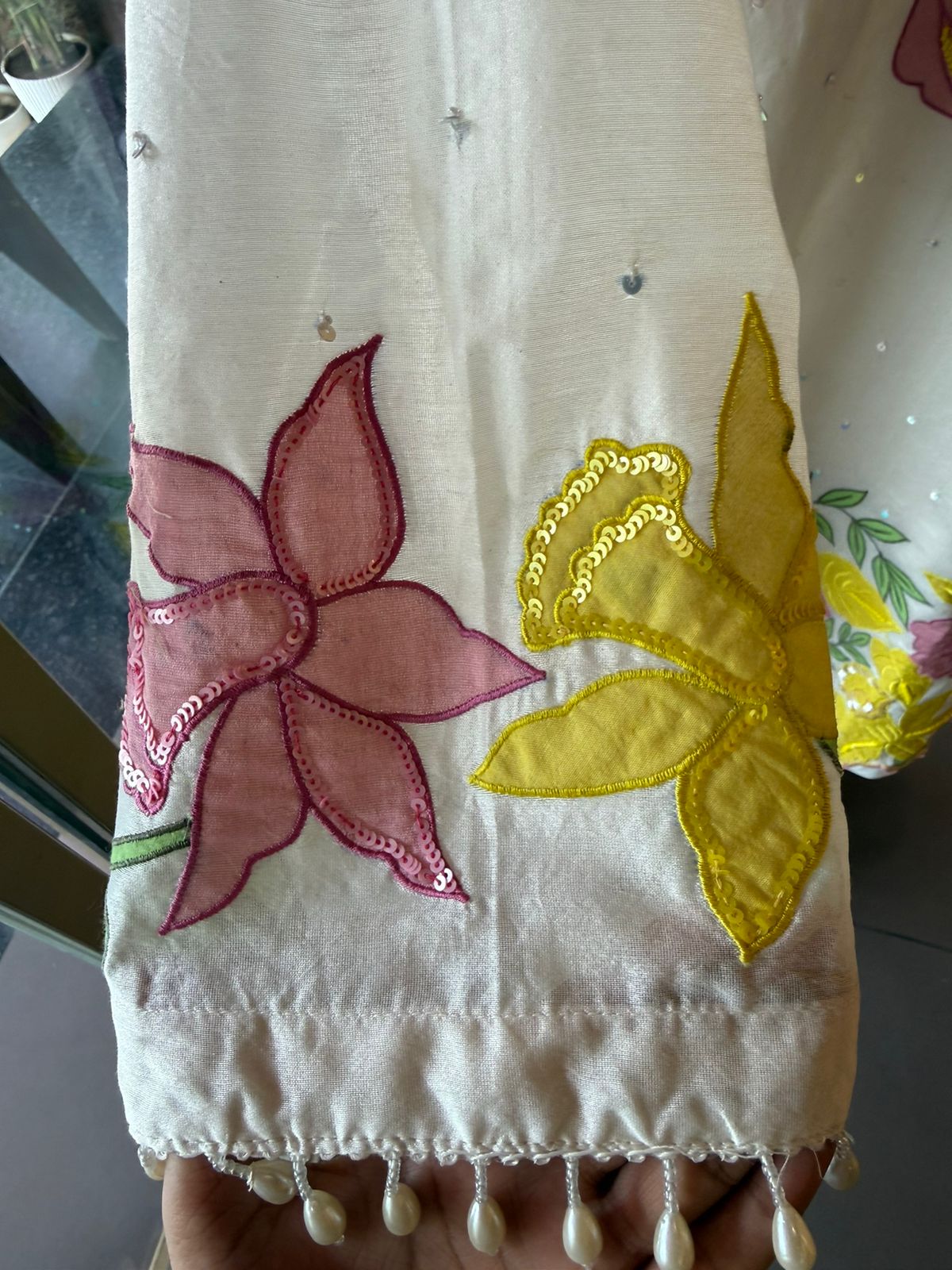 Ivory Bloom Appliqué Embroidered Kurta