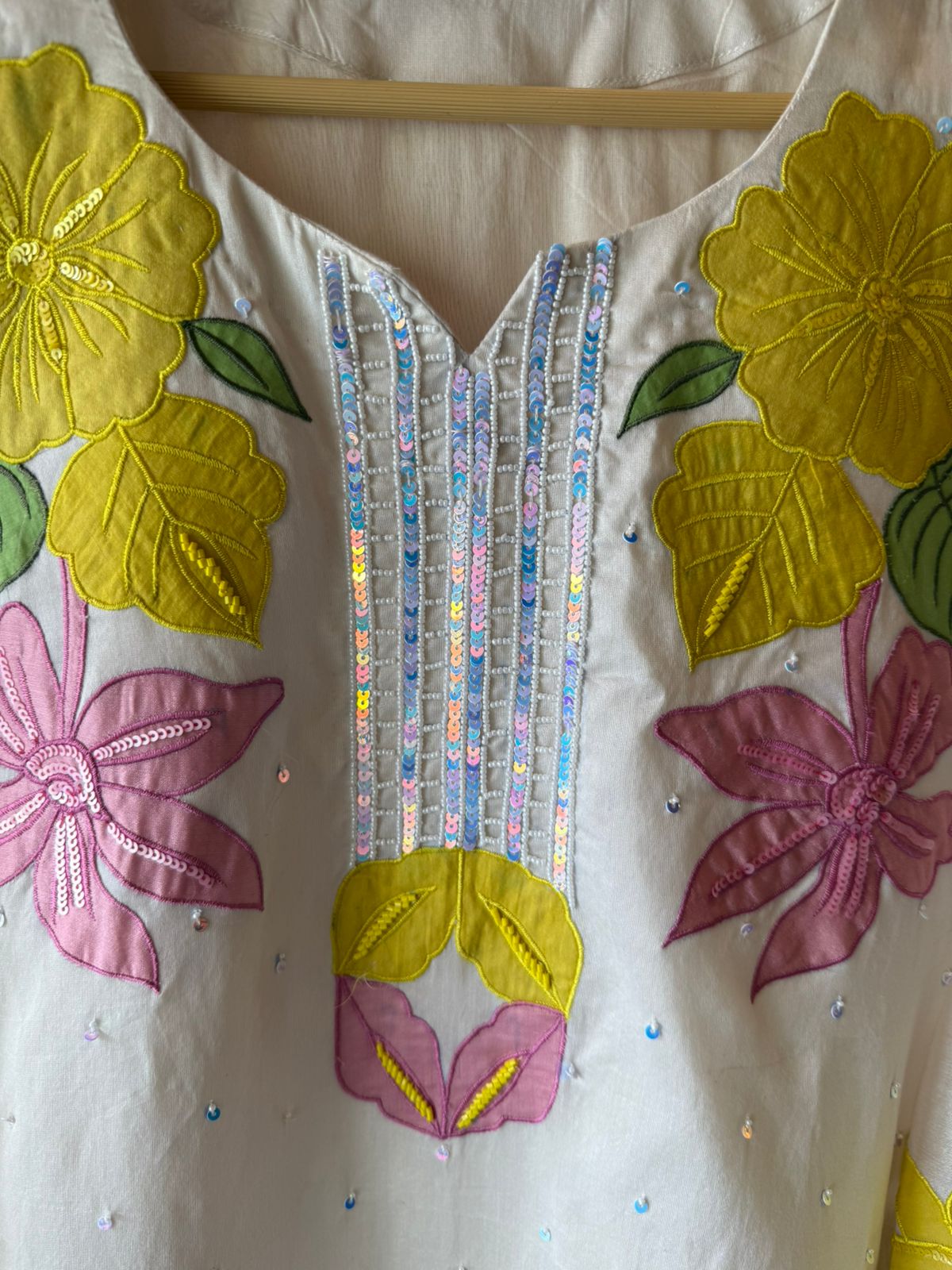 Ivory Bloom Appliqué Embroidered Kurta