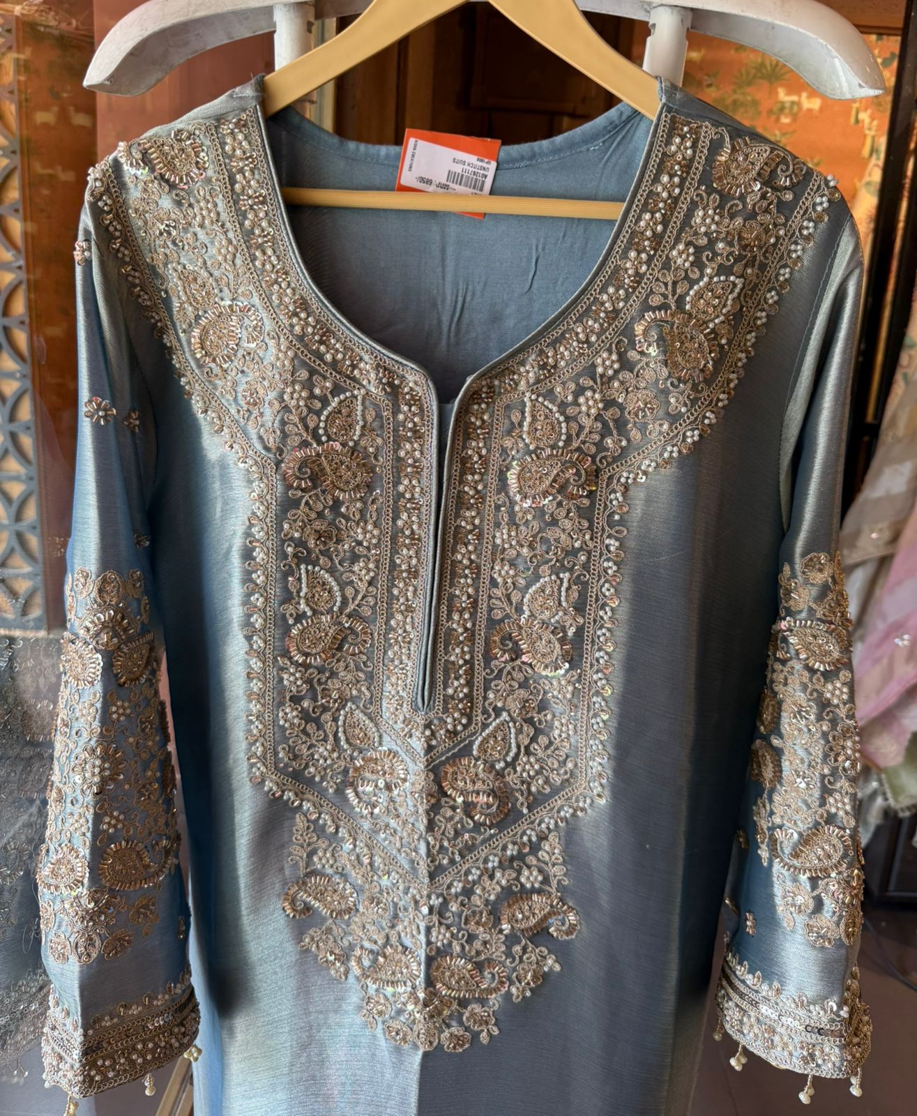 Premium Giraffe tissue suit