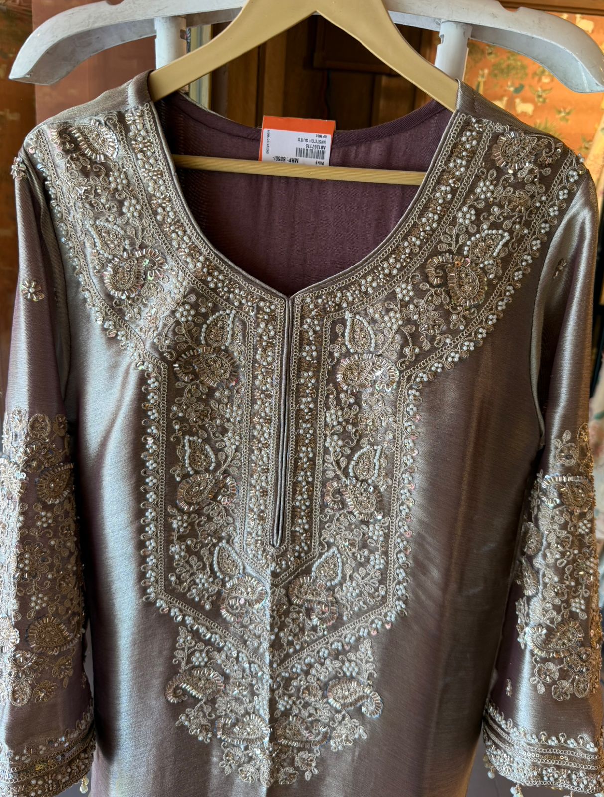 Premium Giraffe tissue suit