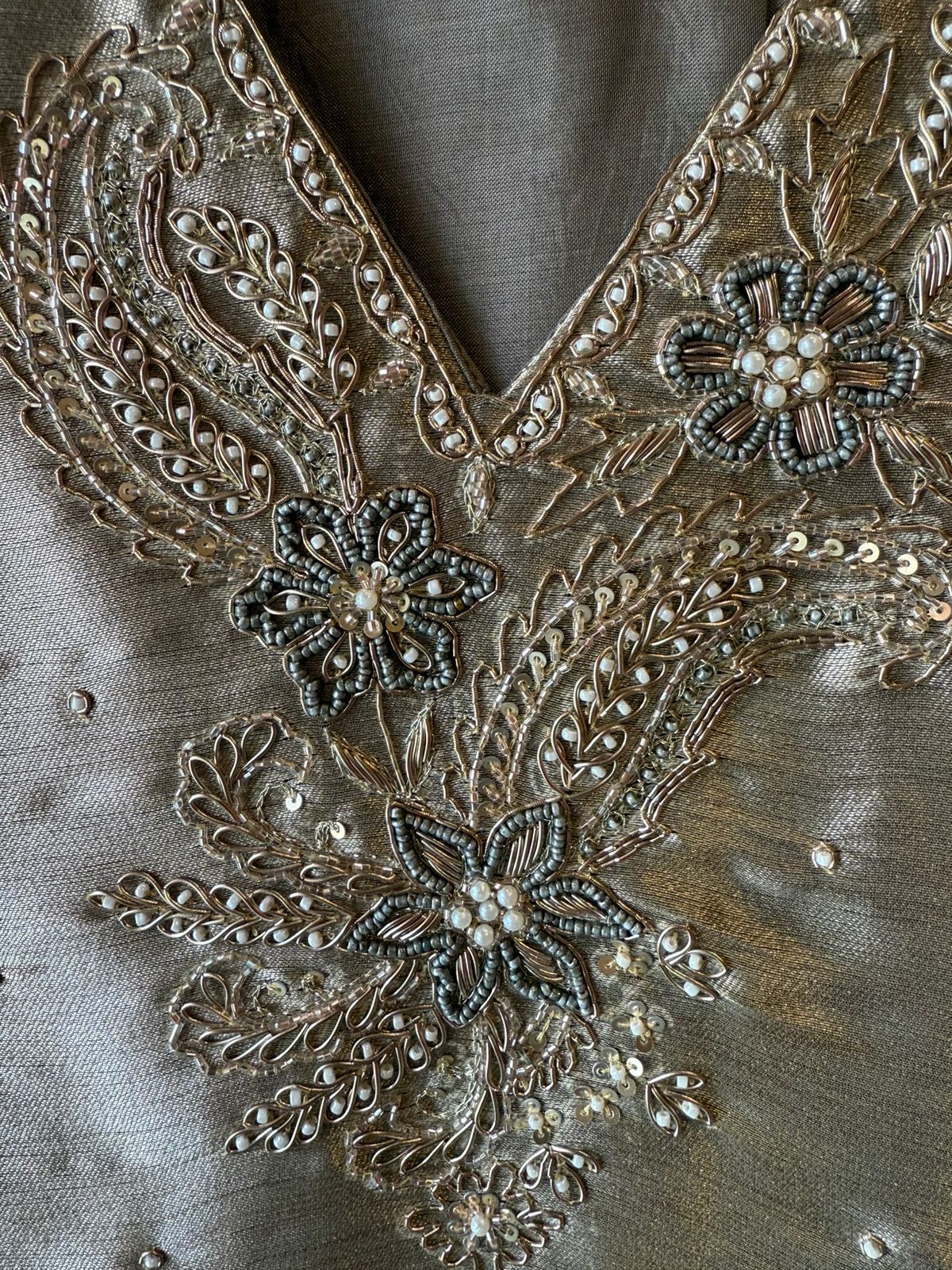 Lightweight Subtle luxury suit