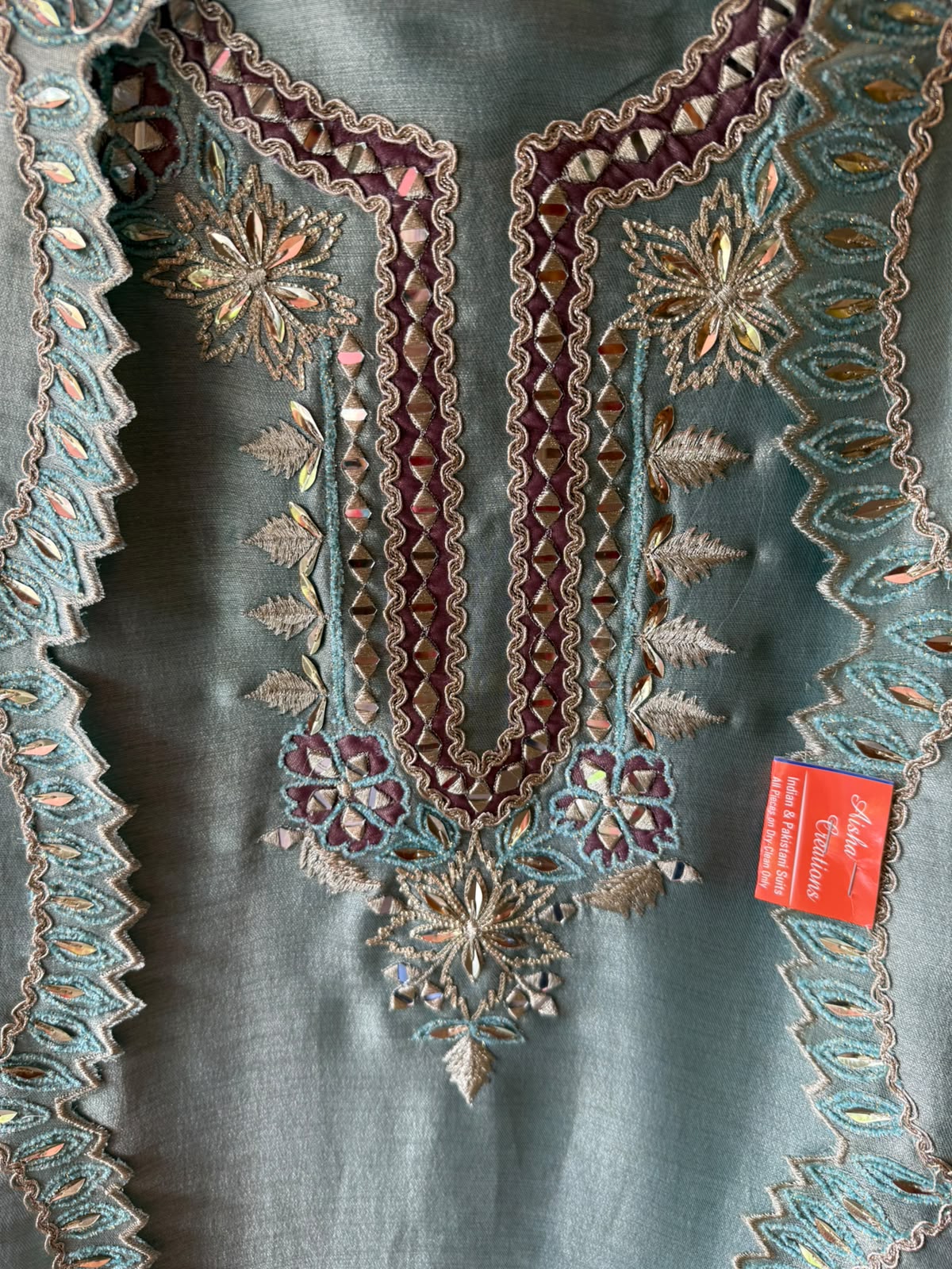 Designer suit set On giraffe tissue