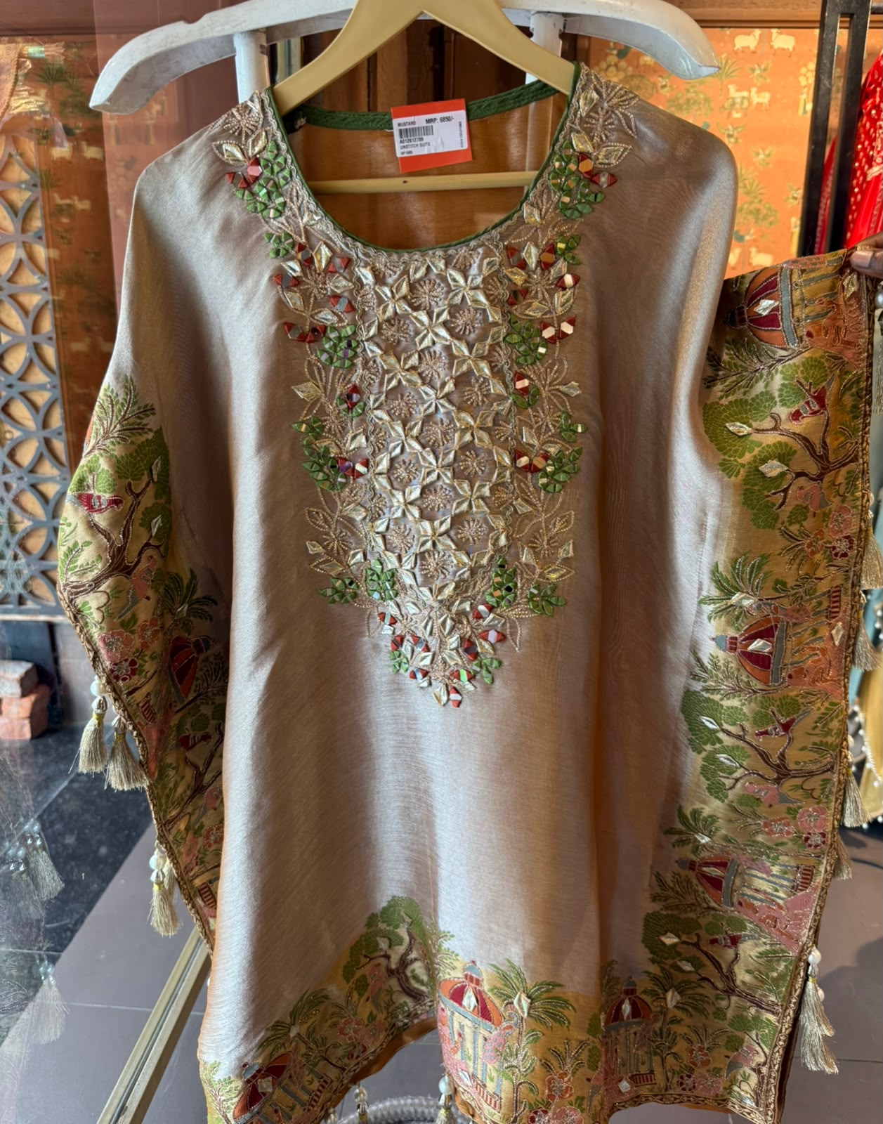 DESIGNER KAAFTAN SET WITH PURSE