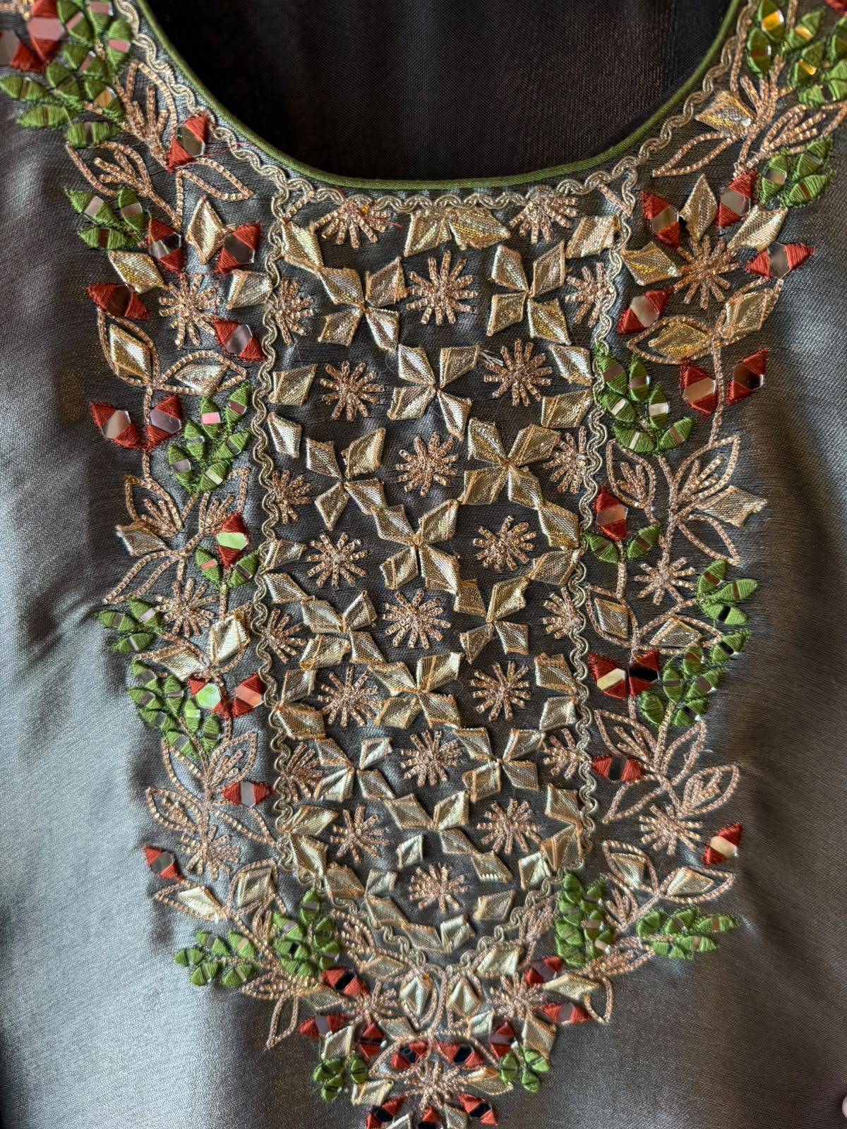 DESIGNER KAAFTAN SET WITH PURSE