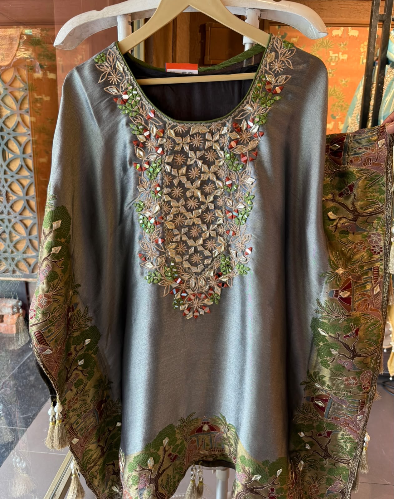 DESIGNER KAAFTAN SET WITH PURSE