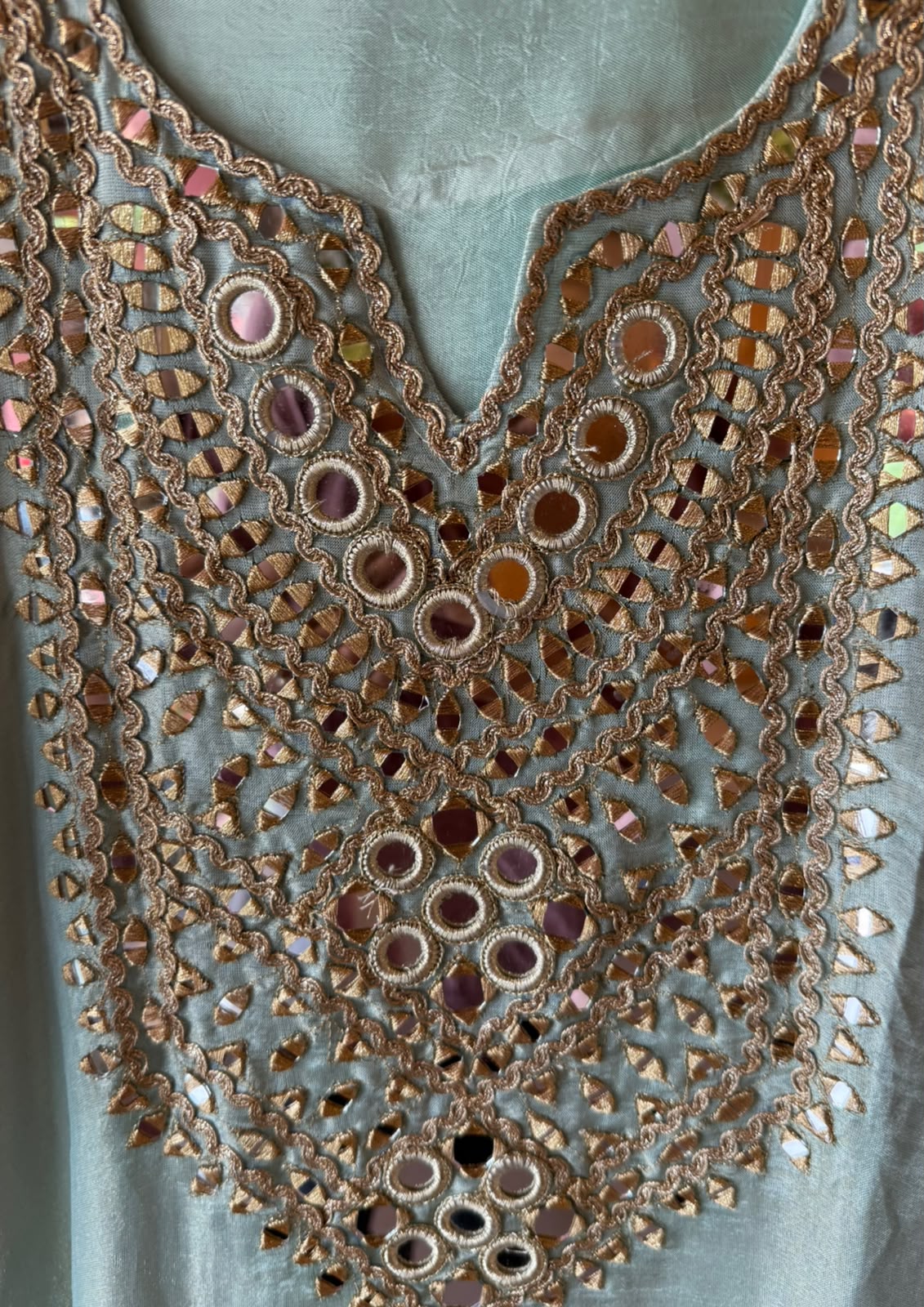 Trending Tissue Suit set with mirror work