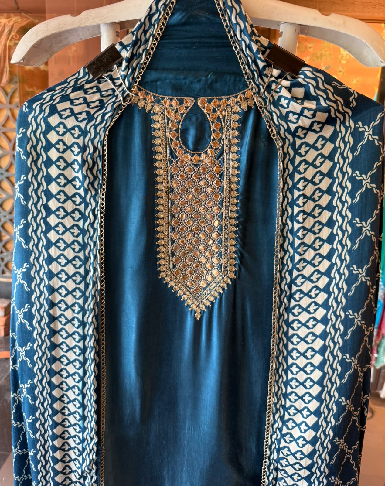 Exquisite Royal Suit Set