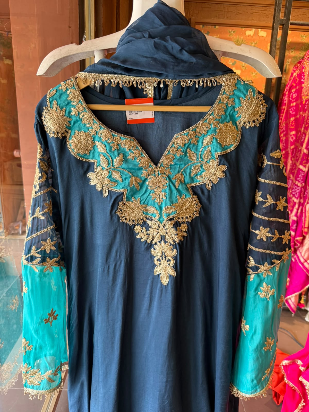 Heavily embroidered pure 100% silk Kurta