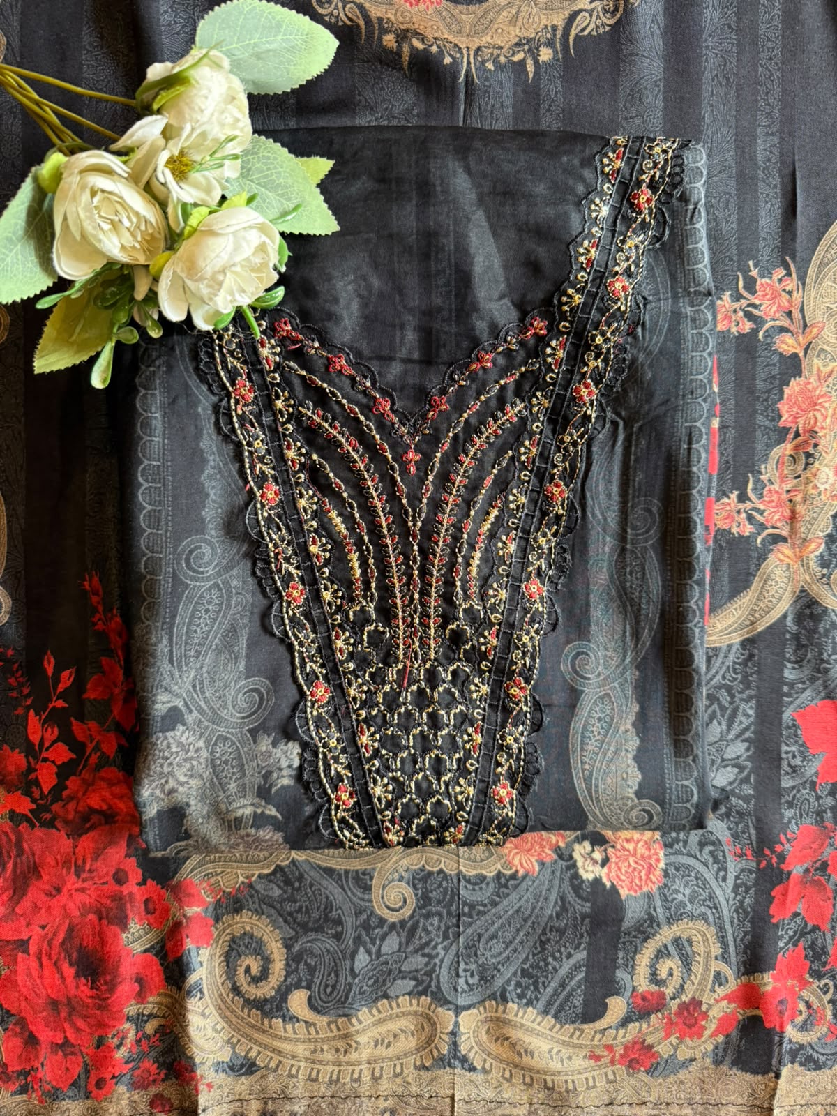 Viscose Muslin digitally printed unstitched suit
