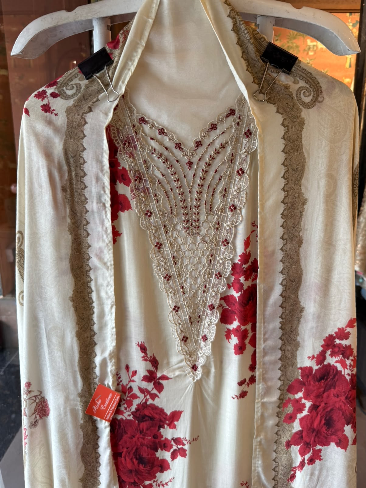 Viscose Muslin digitally printed unstitched suit