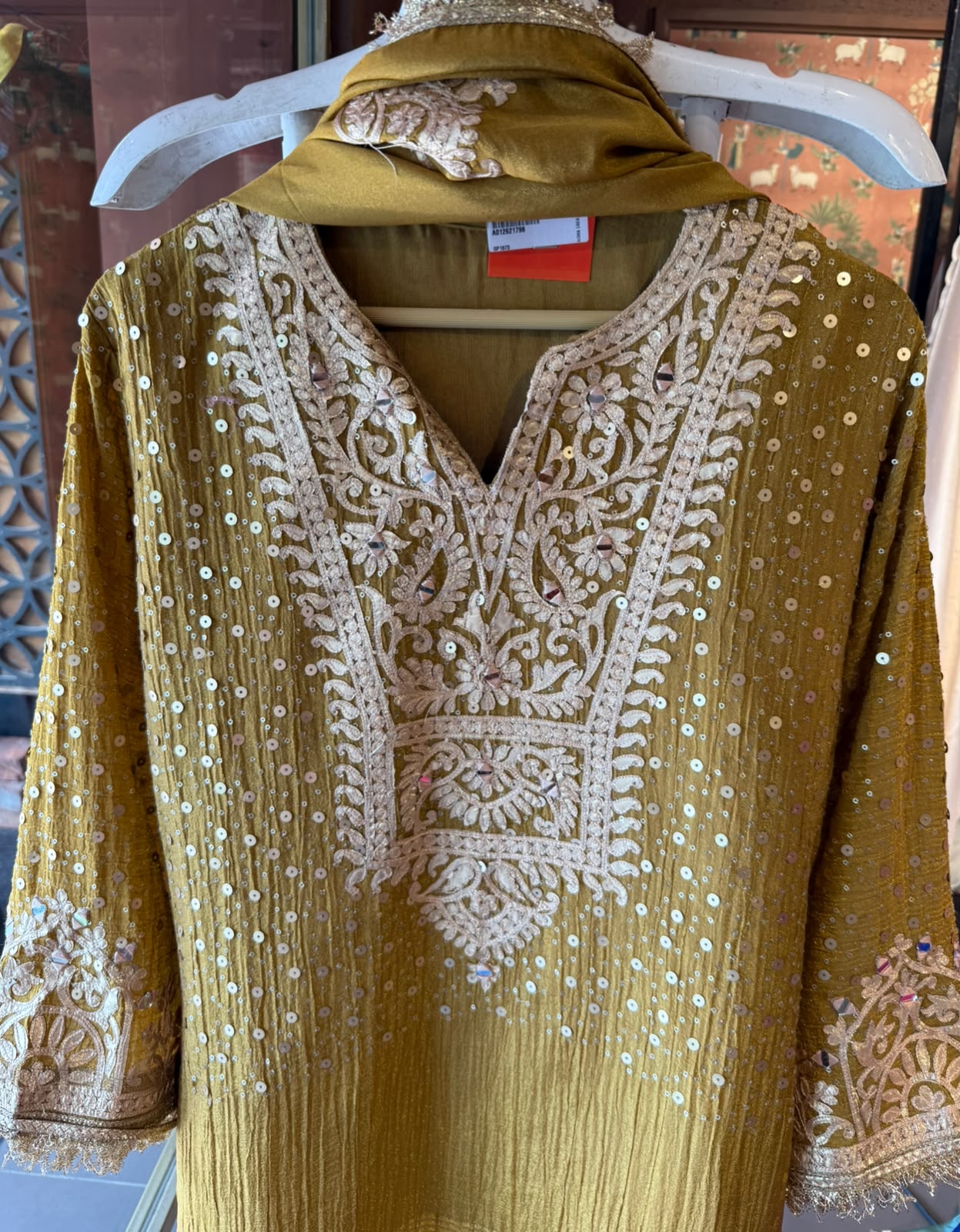 Designer Embroidered Kurta Set With farshi salwar