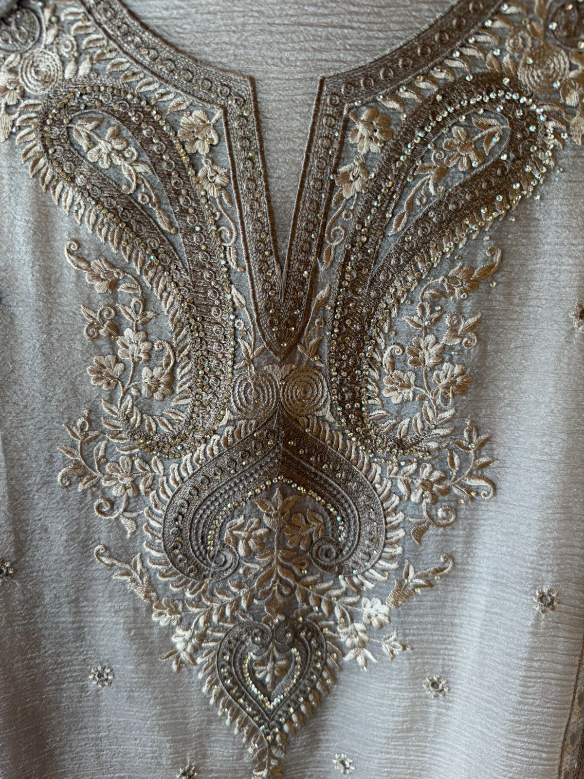 PAKISTANI EMBROIDERED DESIGNER SUIT