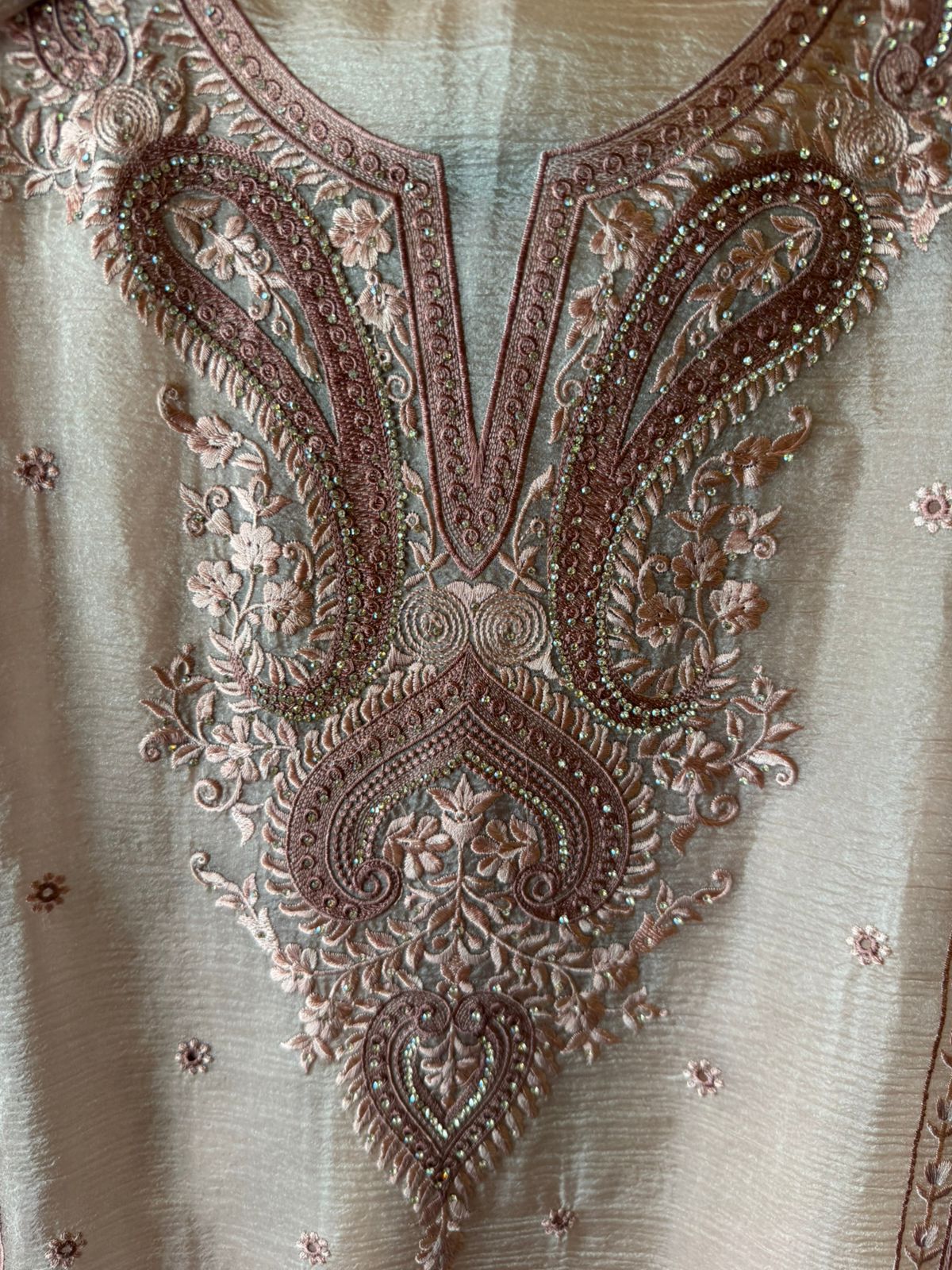 PAKISTANI EMBROIDERED DESIGNER SUIT