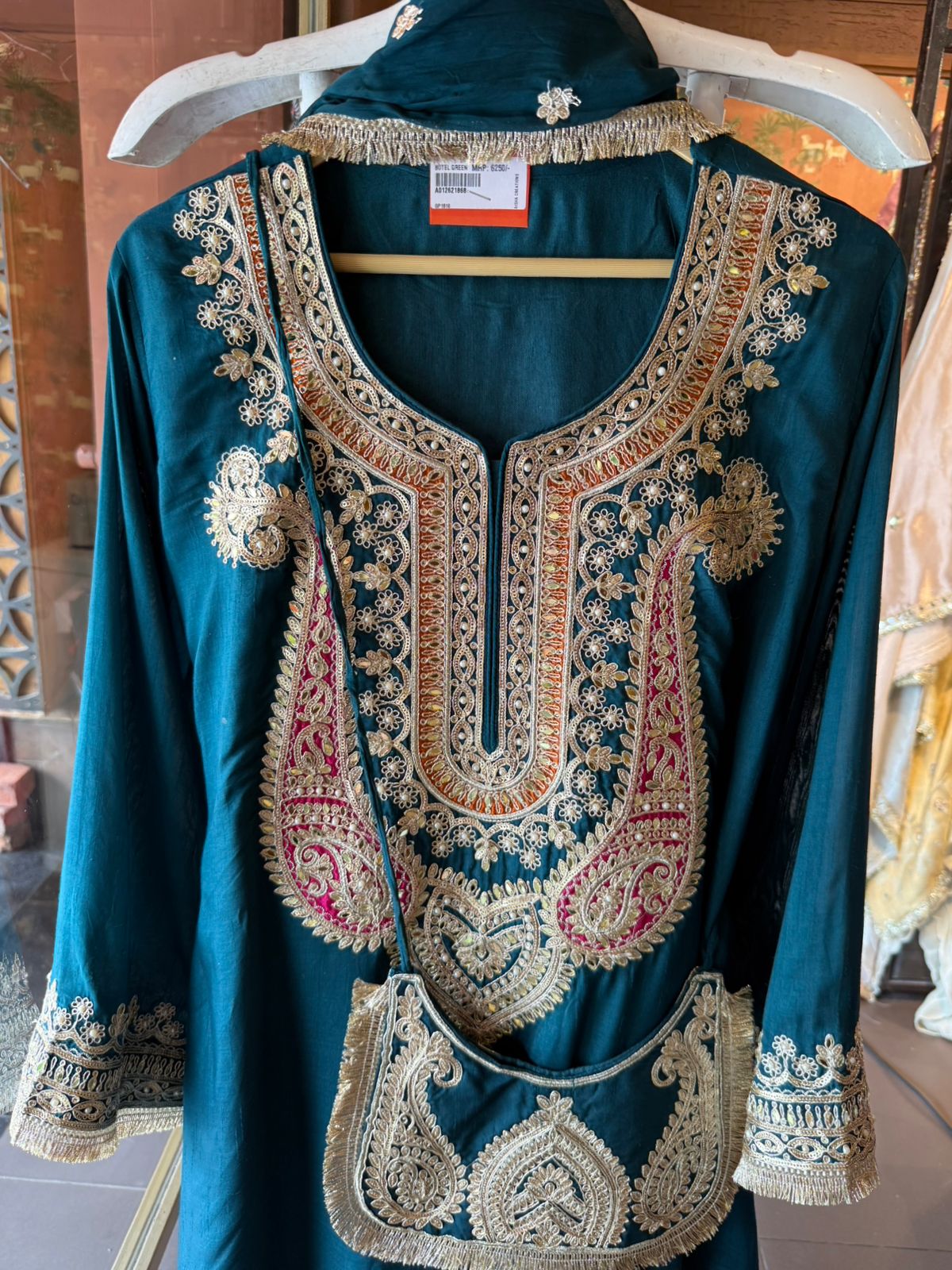 Embroidered tunic Set with pants