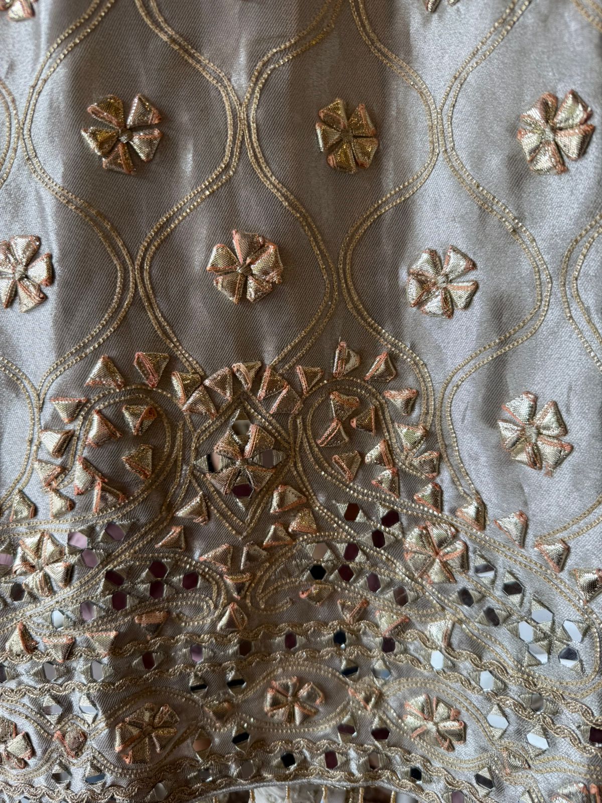 Premium giraffe tissue suit
