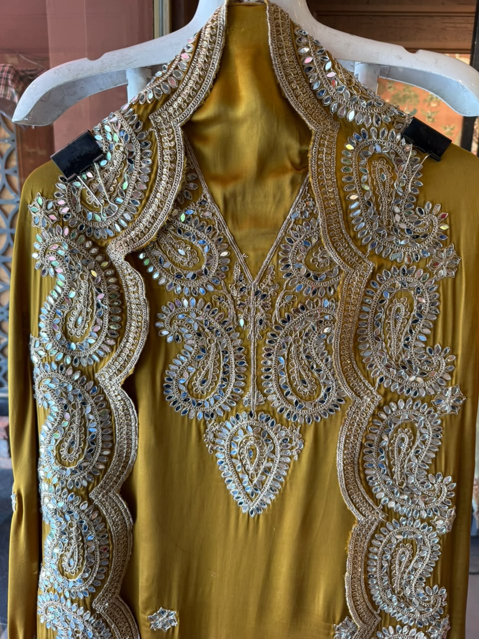 GAJJI Silk  Unstitched Suit set
