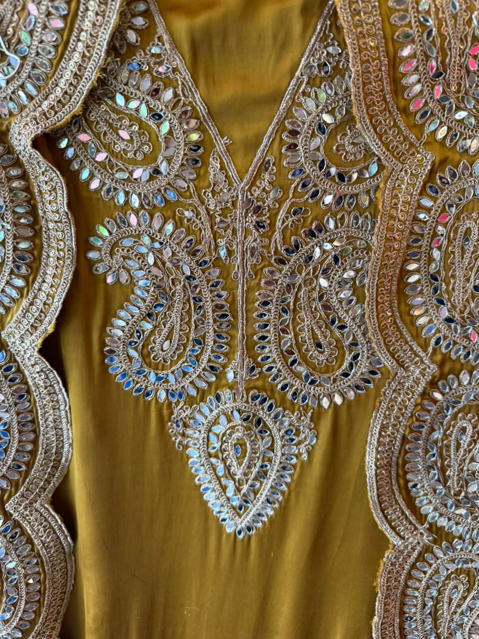 GAJJI Silk  Unstitched Suit set