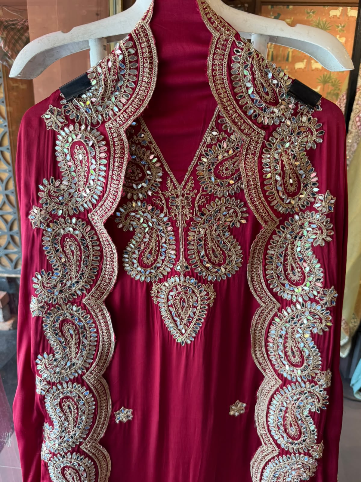 GAJJI Silk  Unstitched Suit