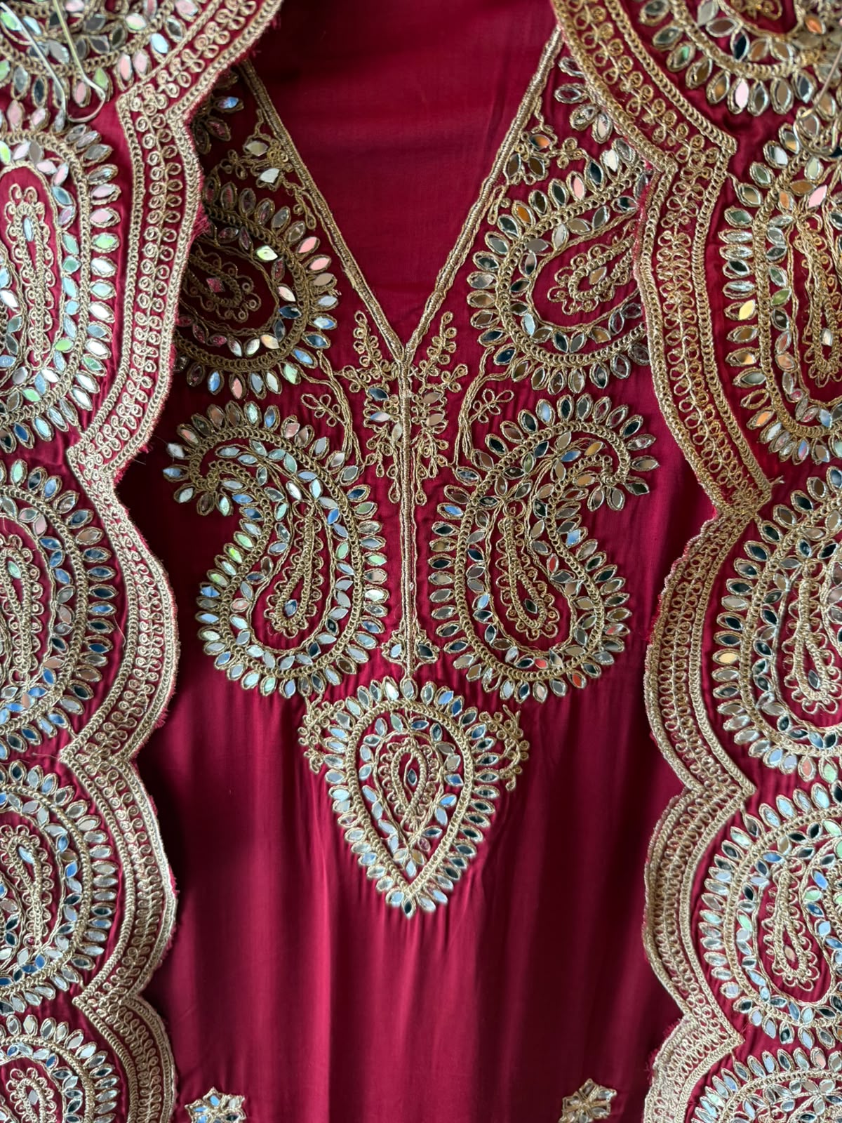 GAJJI Silk  Unstitched Suit