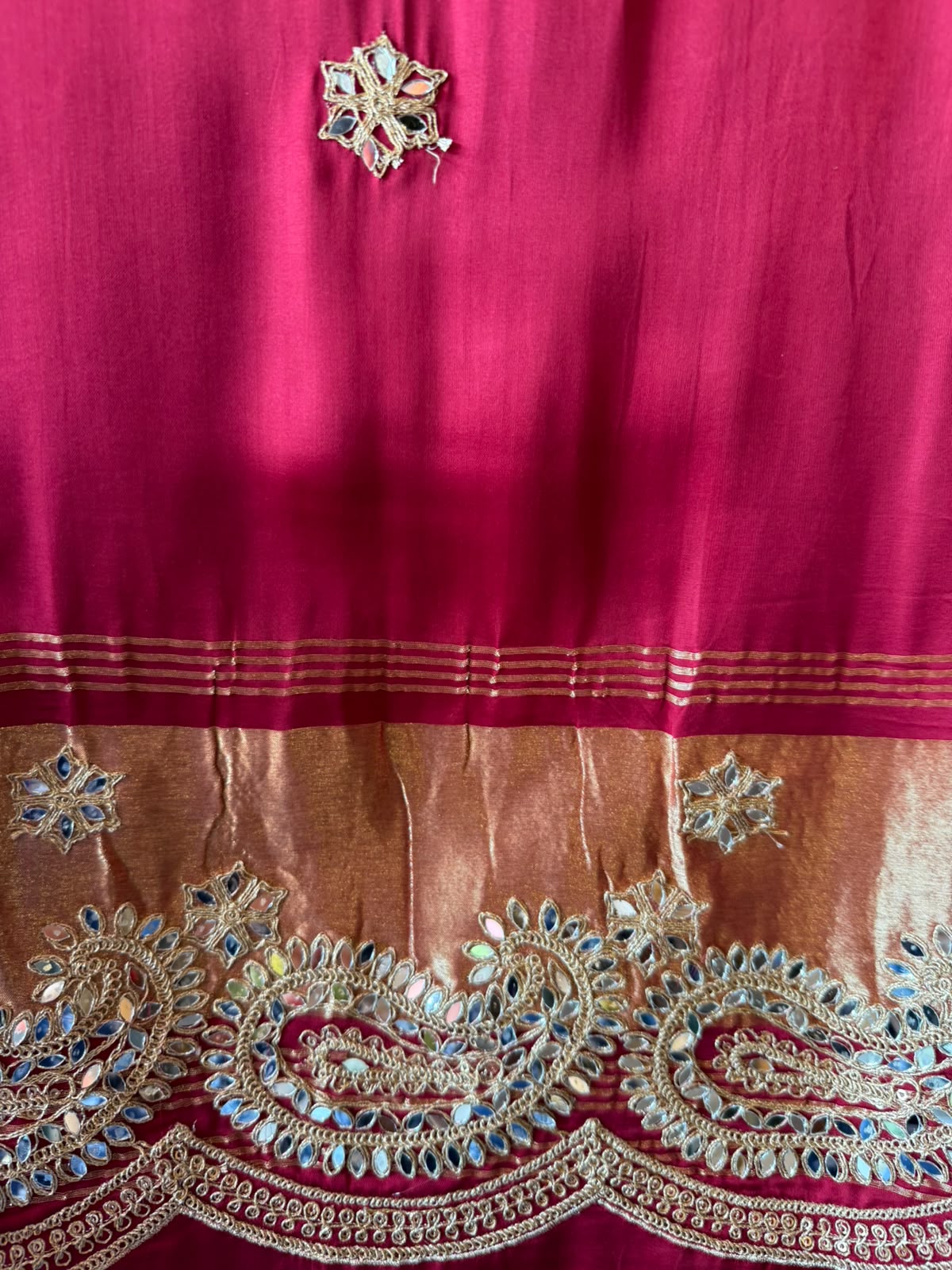 GAJJI Silk  Unstitched Suit