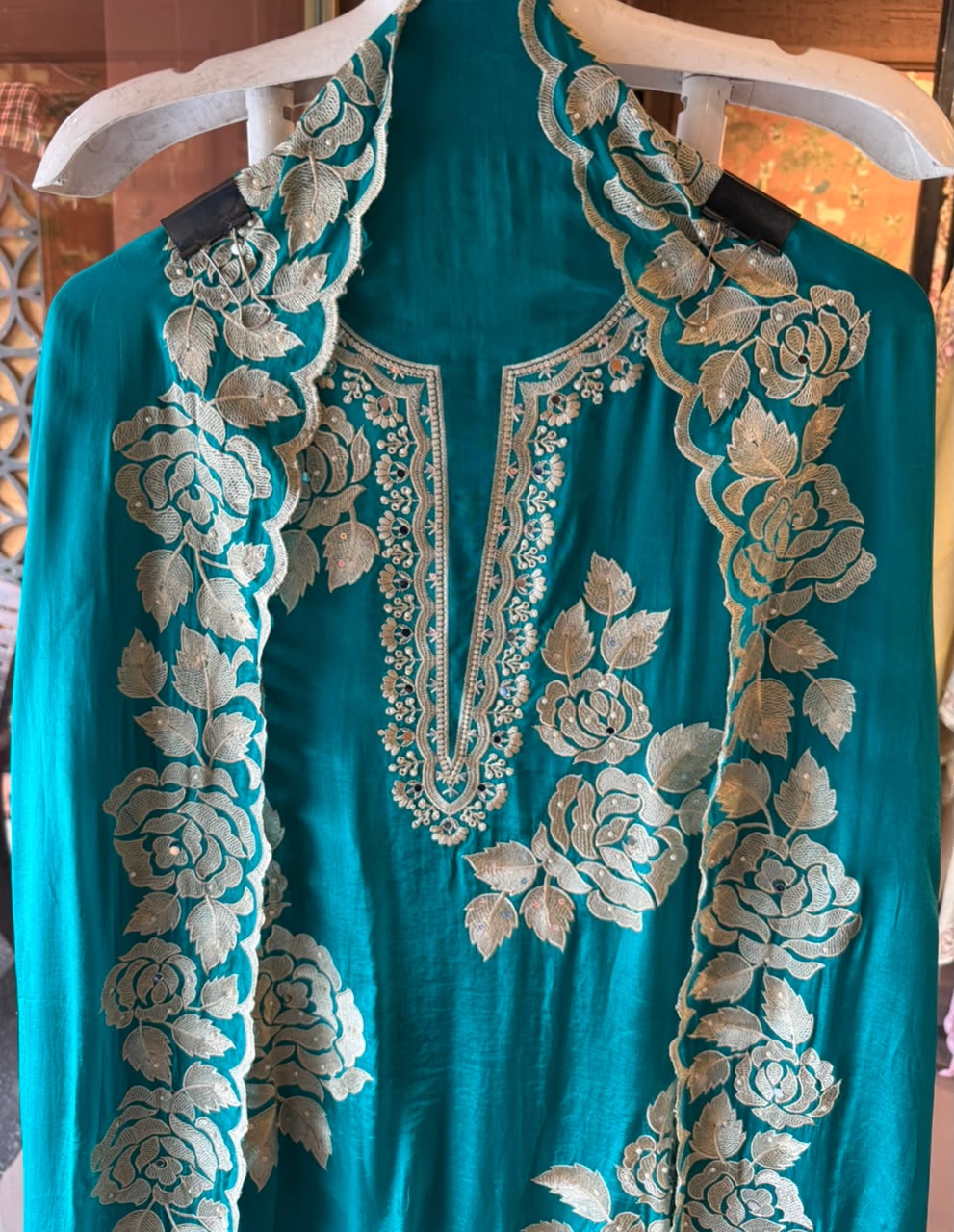 Floral thread Embroidered Suit Set