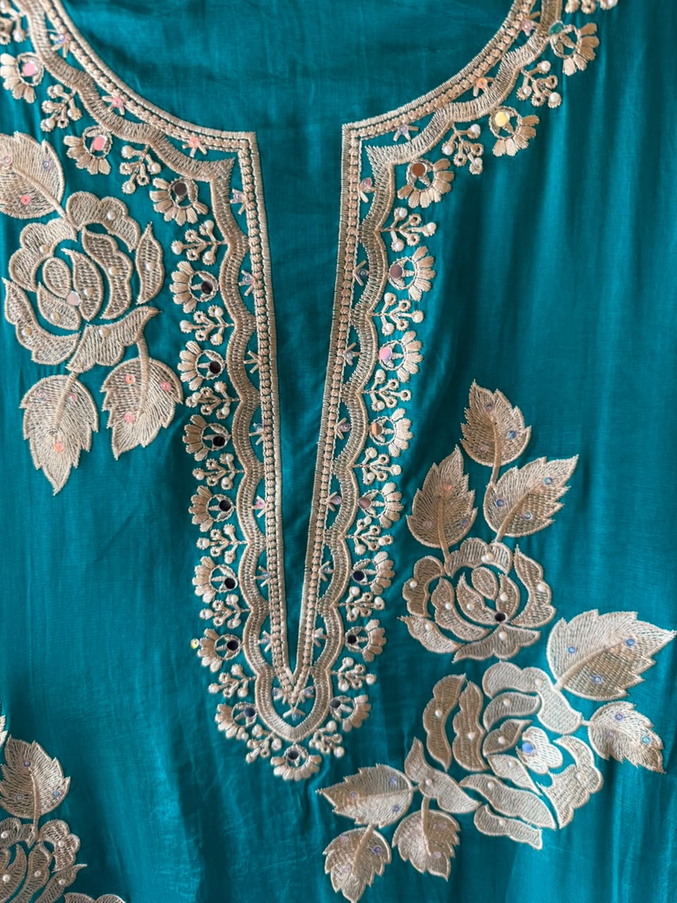 Floral thread Embroidered Suit Set
