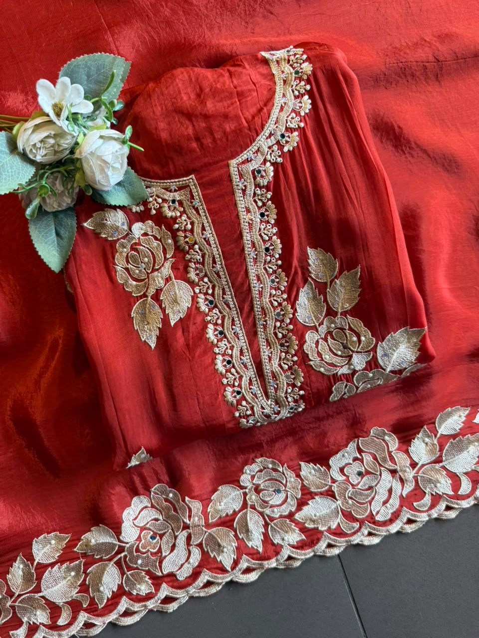 Floral thread Embroidered Suit Set