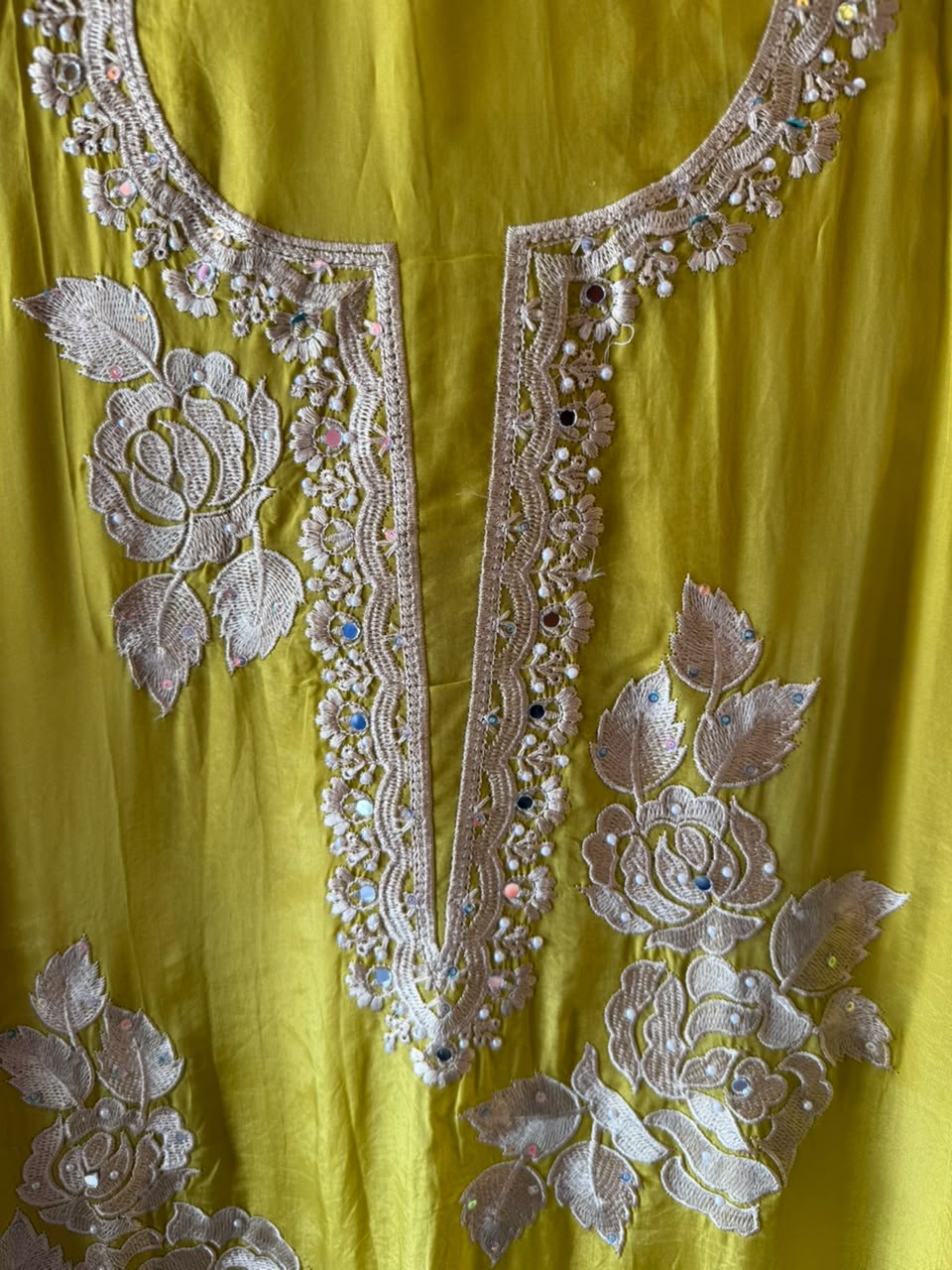 Floral thread Embroidered Suit Set