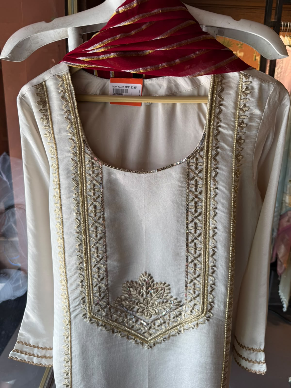 DESIGNER TRI COLOUR SET