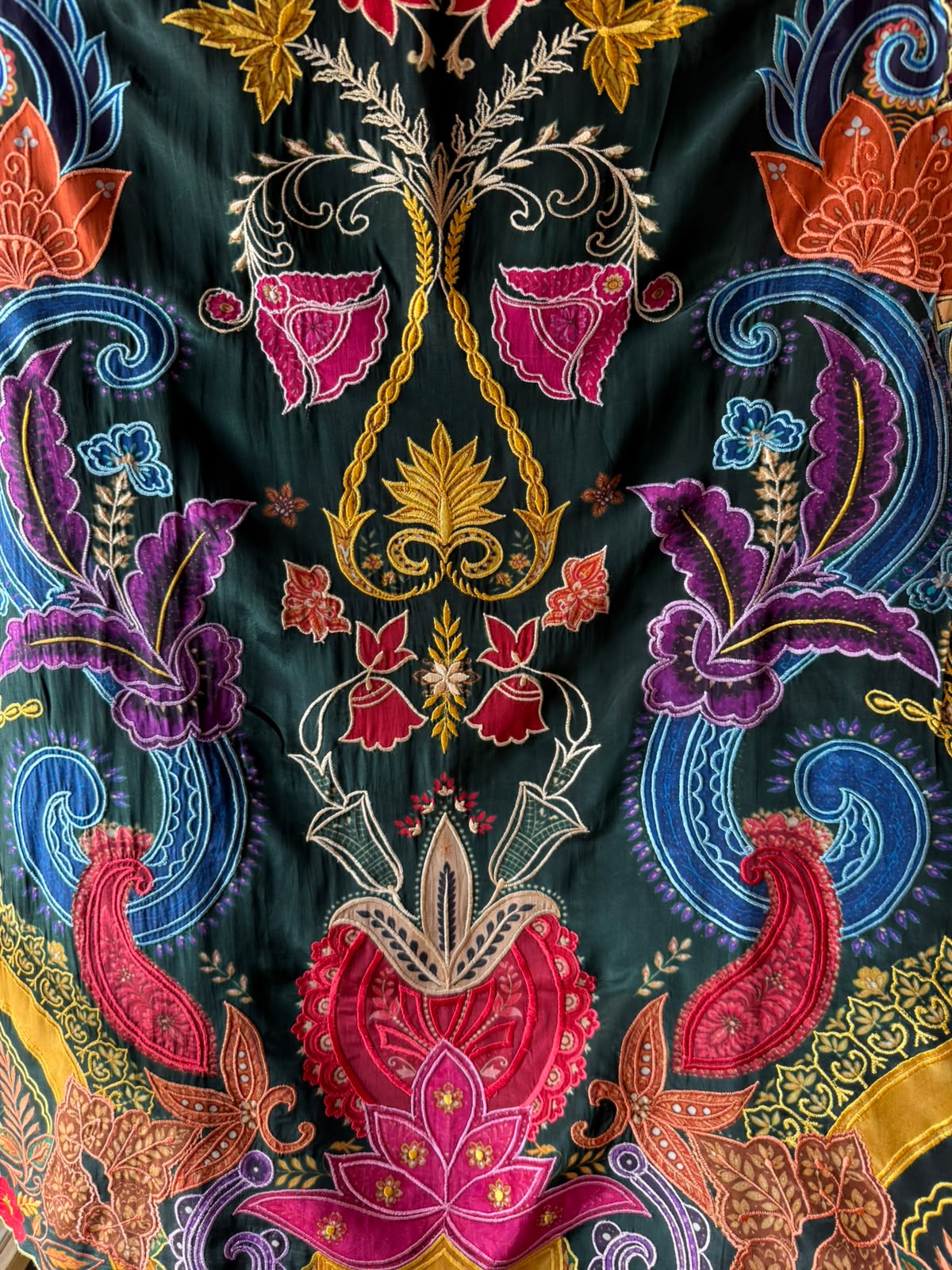 Luxury Printed Pakistani Suit Set