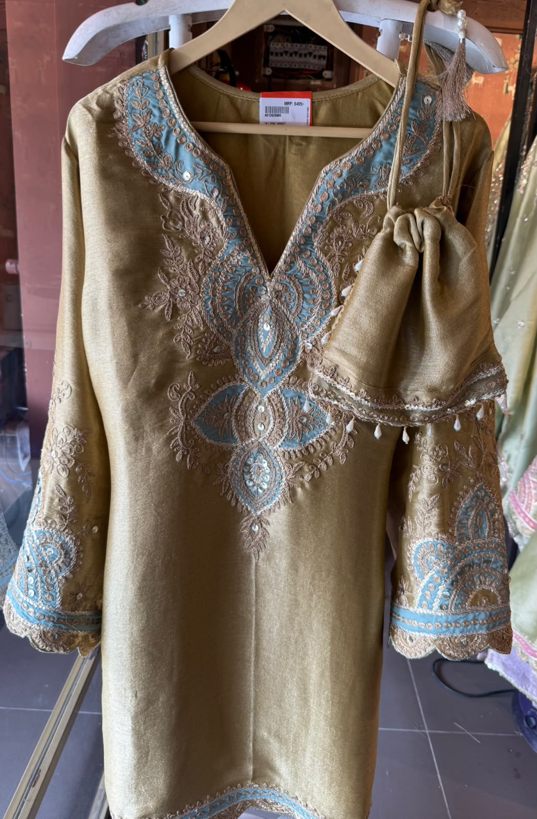 Soft Pastel giraffe tissue suit set