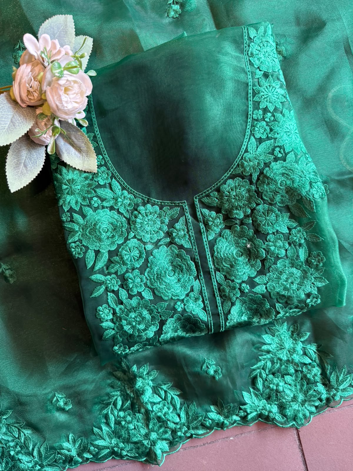 Floral thread Embroidered Suit Set