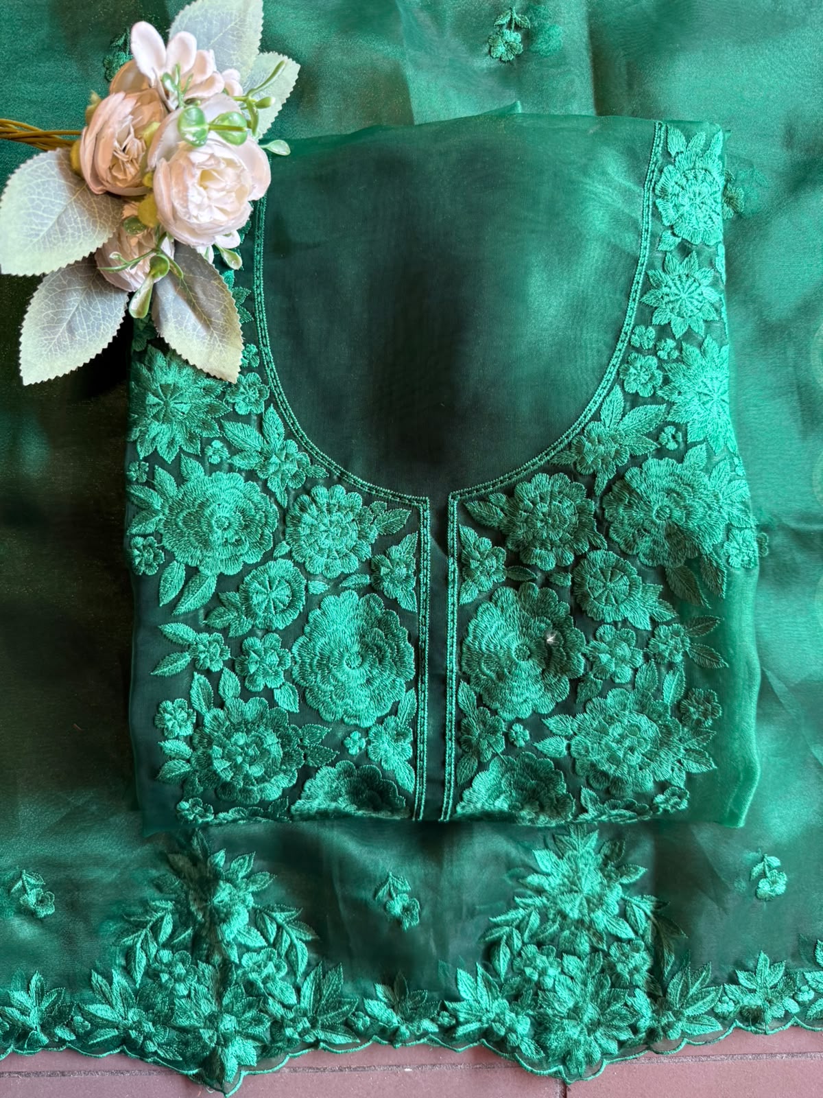 Floral thread Embroidered Suit Set