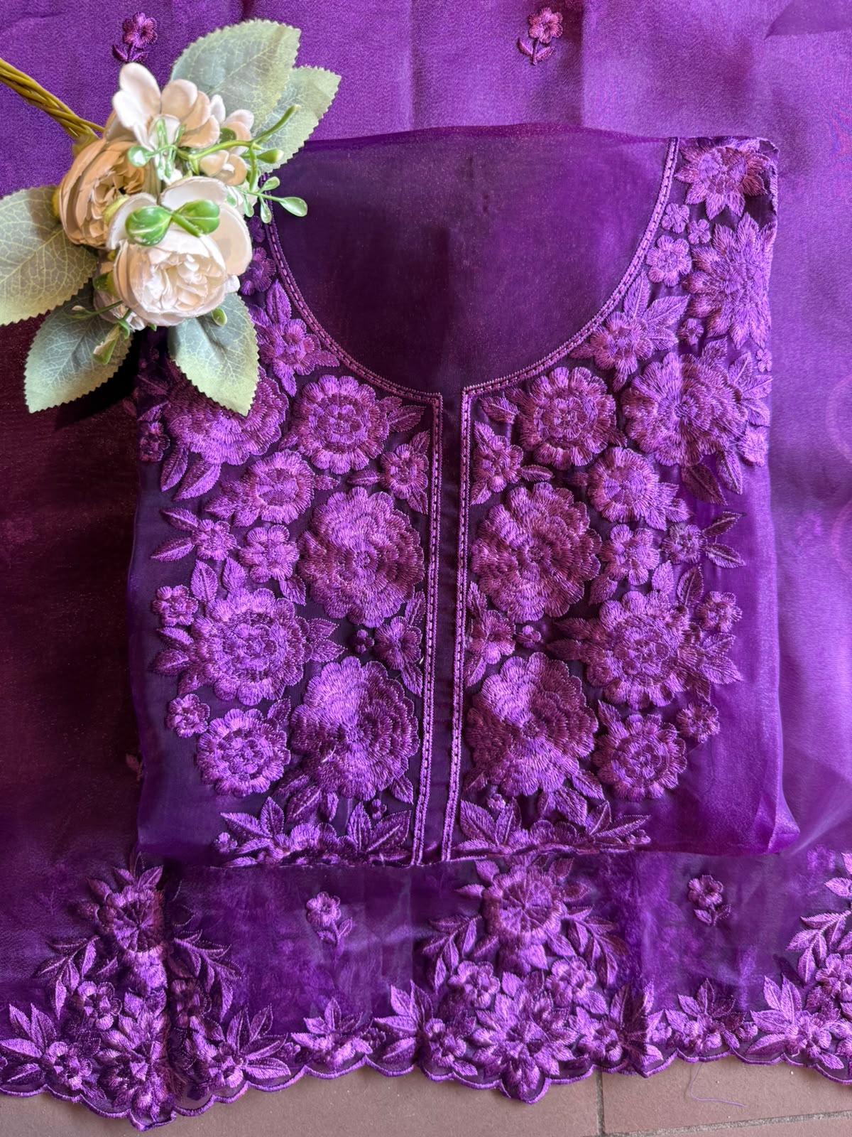 Floral thread Embroidered Suit Set