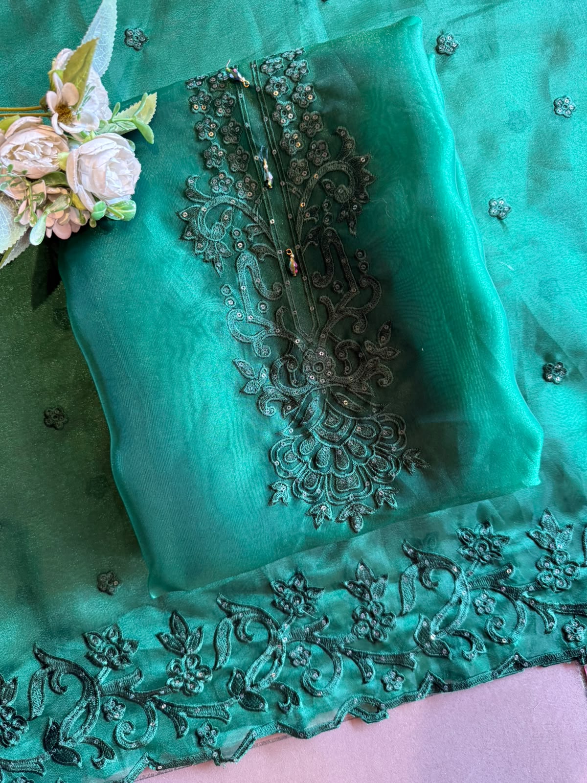 Premium soft organza tissue suit