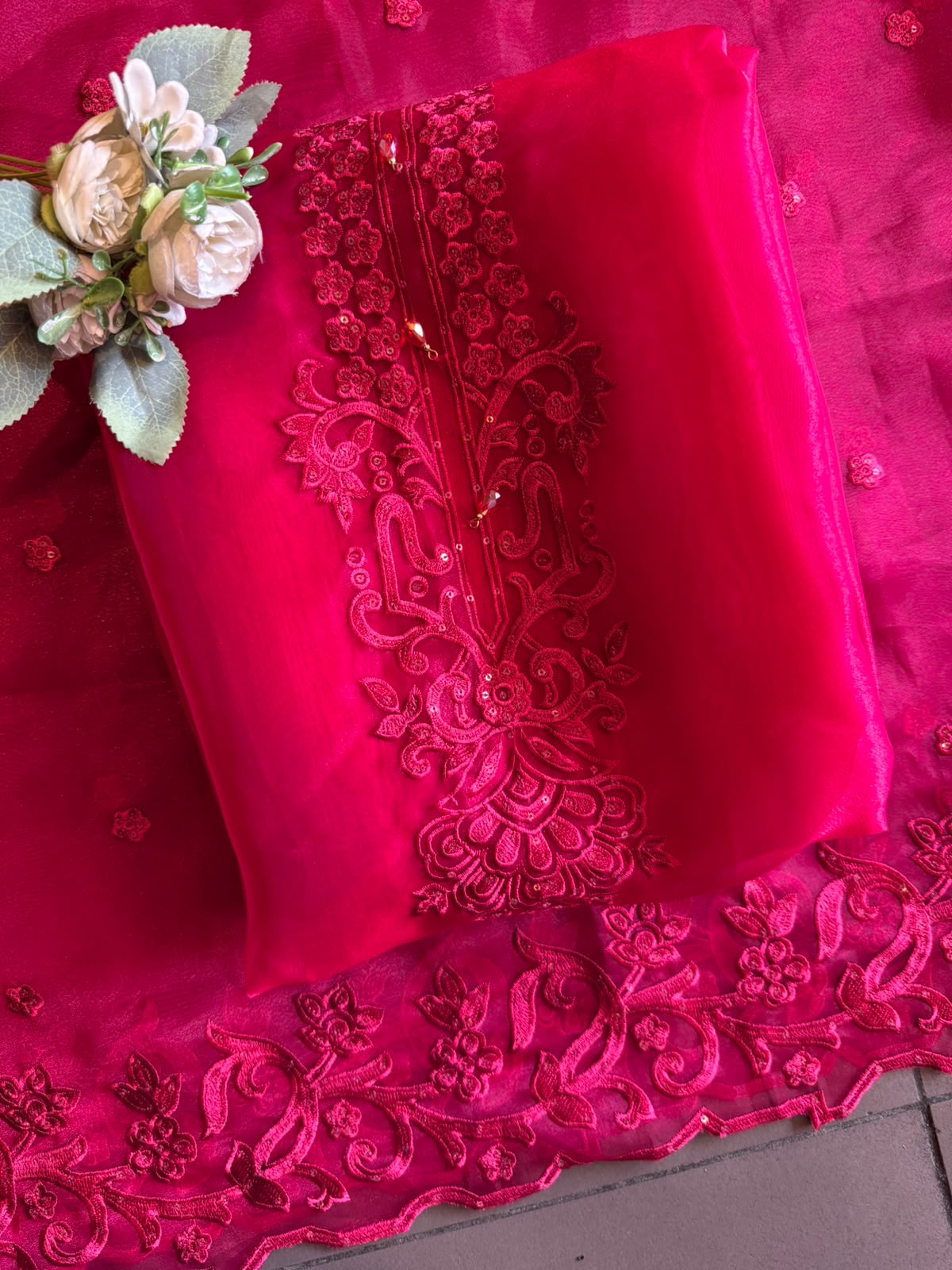 Premium soft organza tissue suit