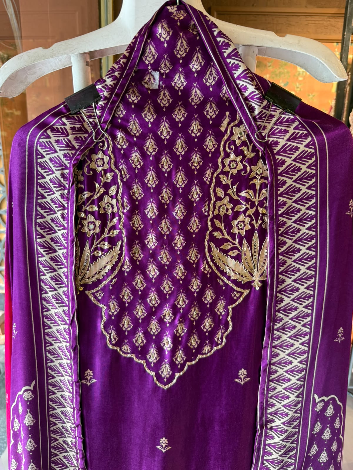 DESIGNER FESTIVE SUIT ON GAJJI SILK