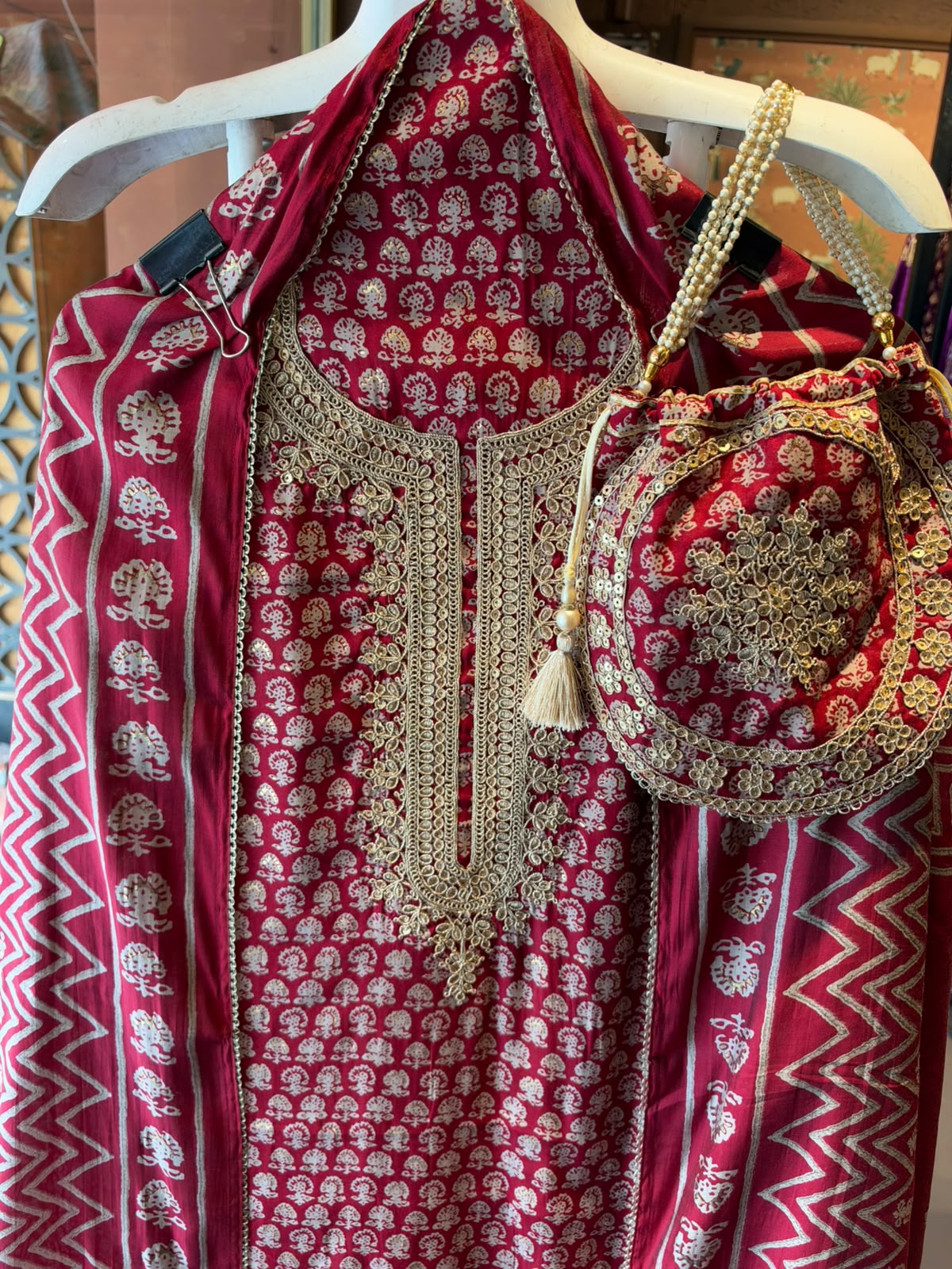 Muslin cotton Printed Suit Set with Embroidered Potli