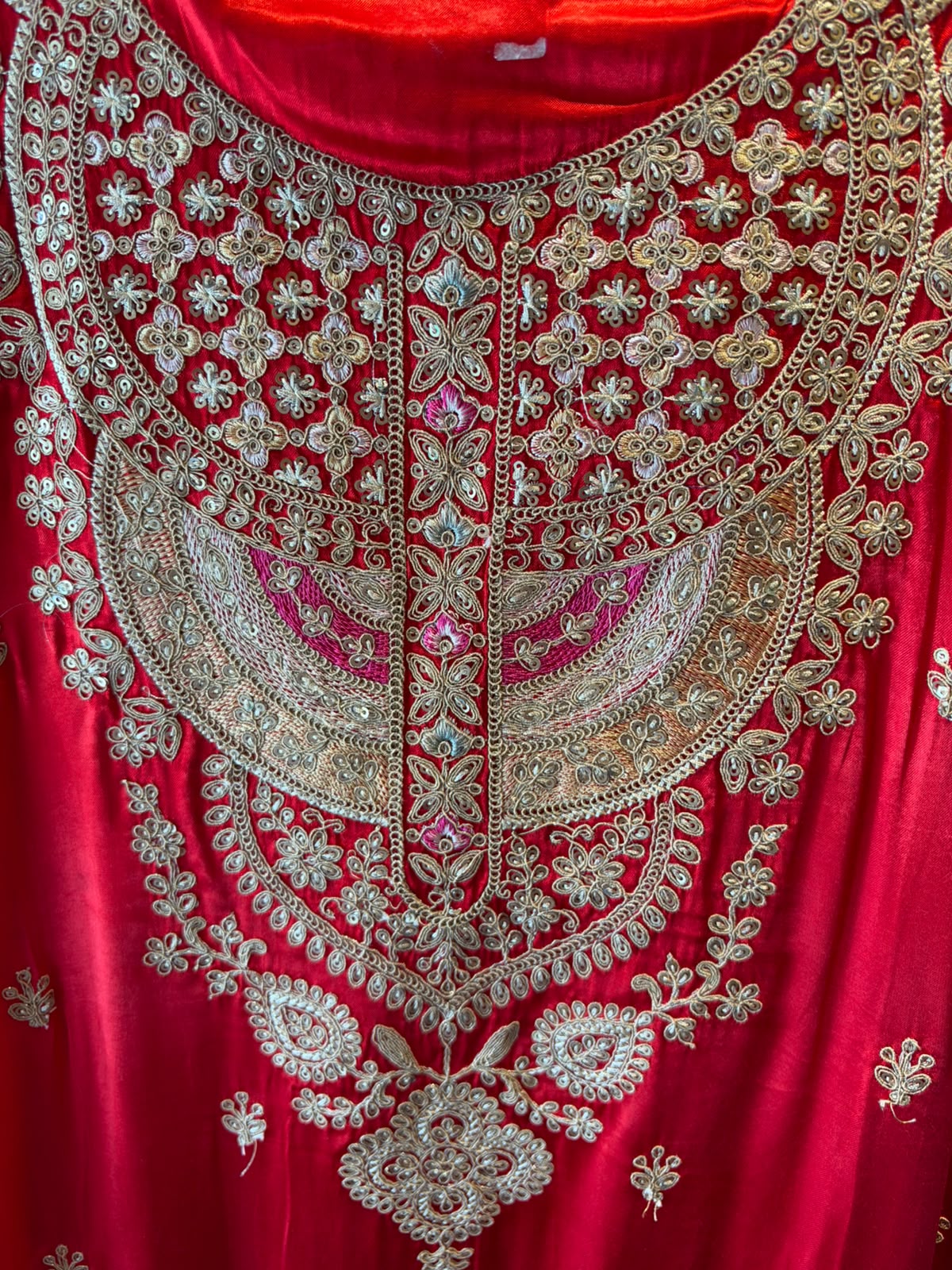Gajji silk with ombré shading paired up with a bandhani dupatta