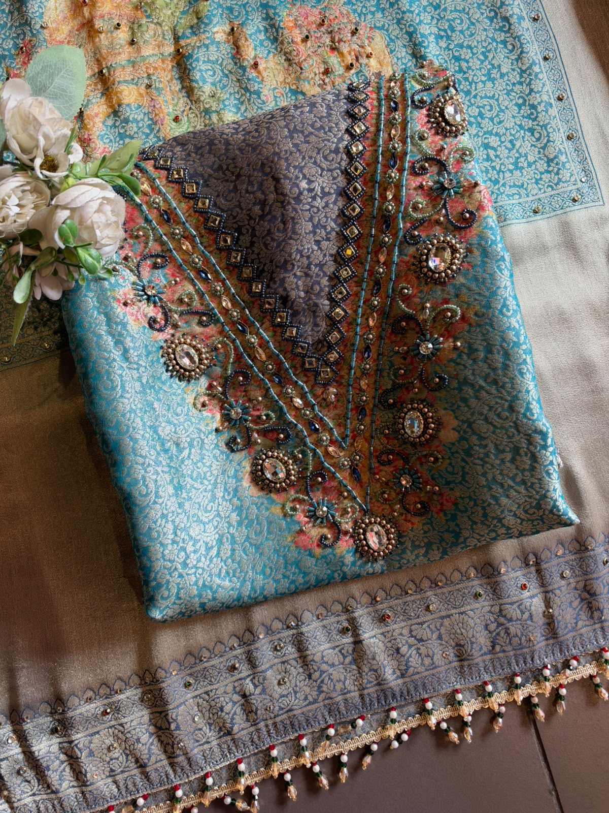 Rich tissue jacquard patterned unstitched suit