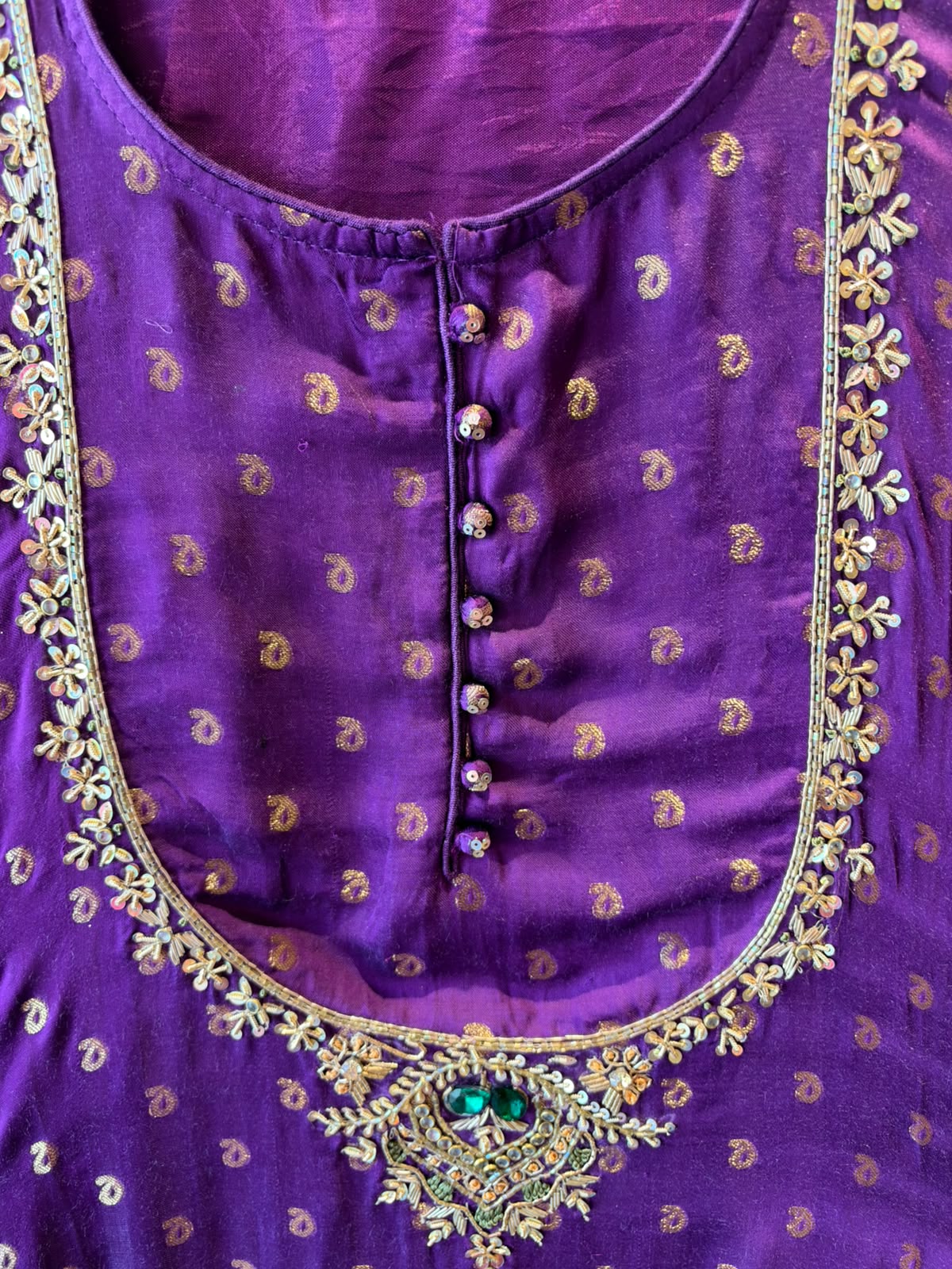 Lakhnavi Embroidered Suit Set