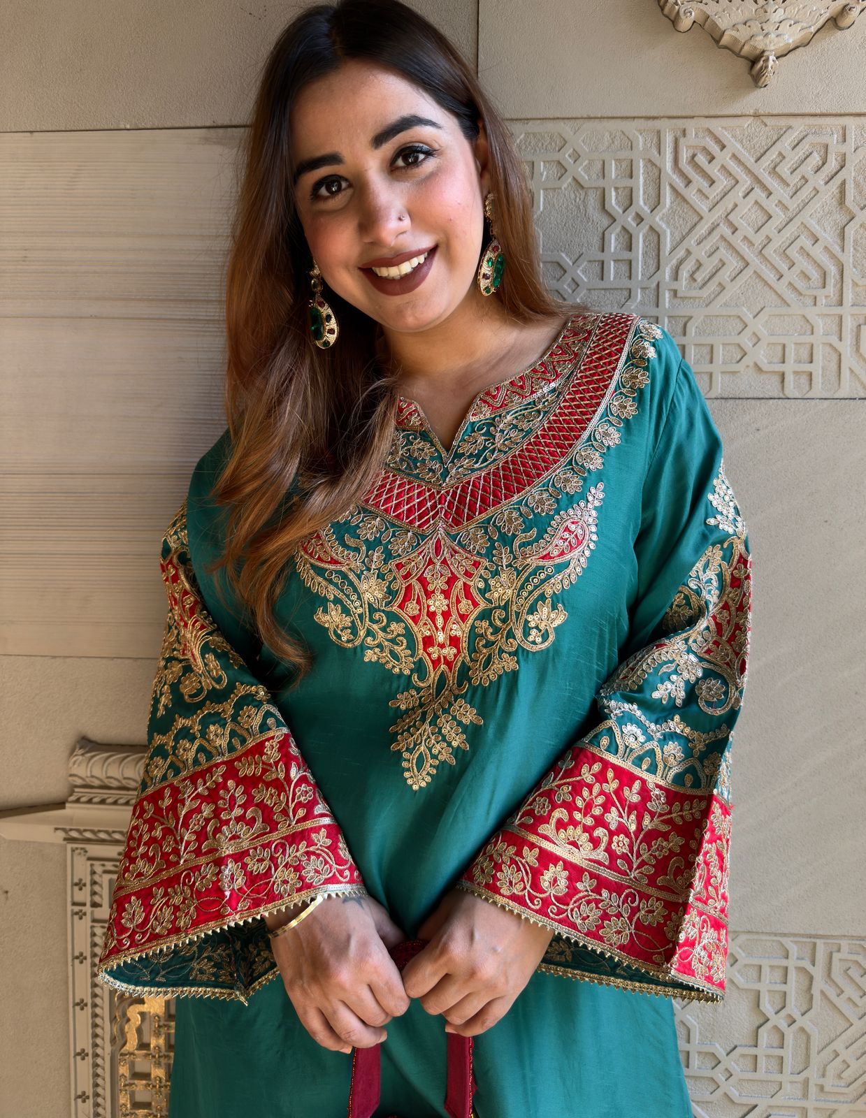 Pure 100% silk Kurta with Very beautiful Gold Zari