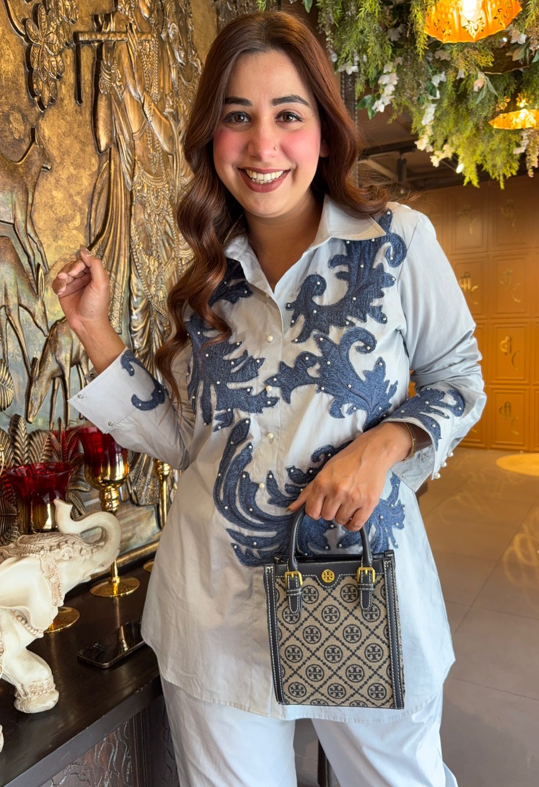 Pure cotton base of the shirt