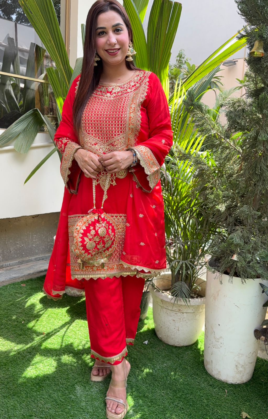 Pure 100% silk Kurta with Very beautiful Gold Zari