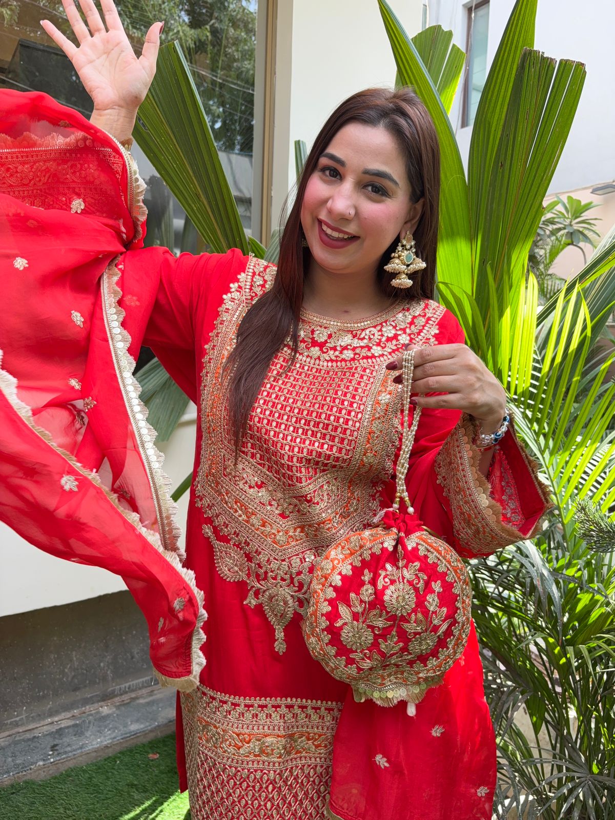 Pure 100% silk Kurta with Very beautiful Gold Zari