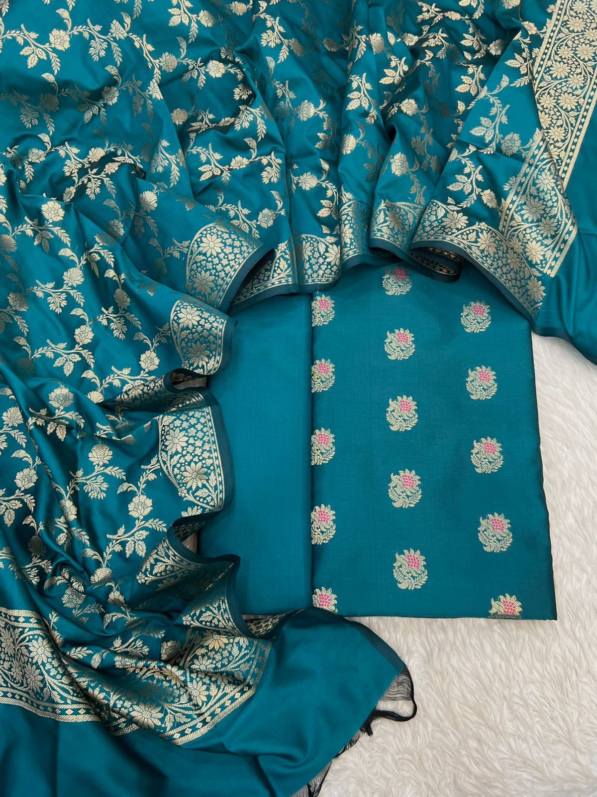 BANARASI SILK ZARI MINA WEAVING JACKARD SUITS