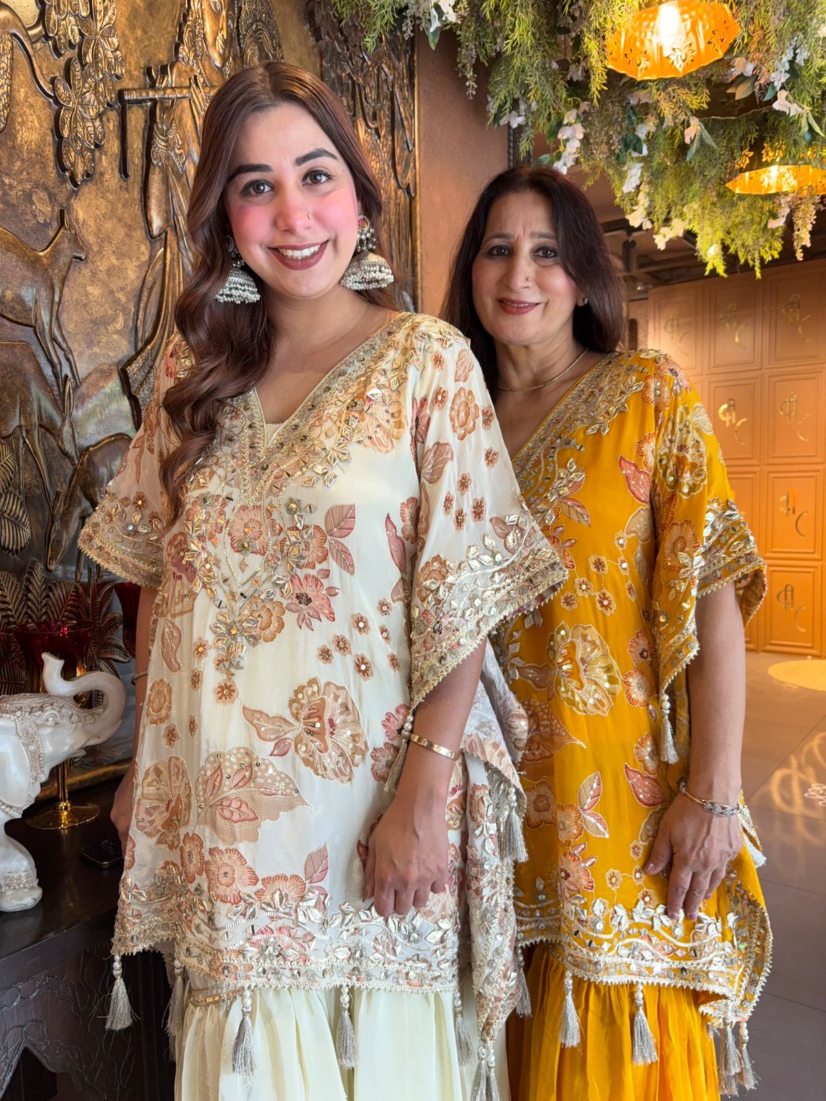 Pure crepe stitched kaaftan set